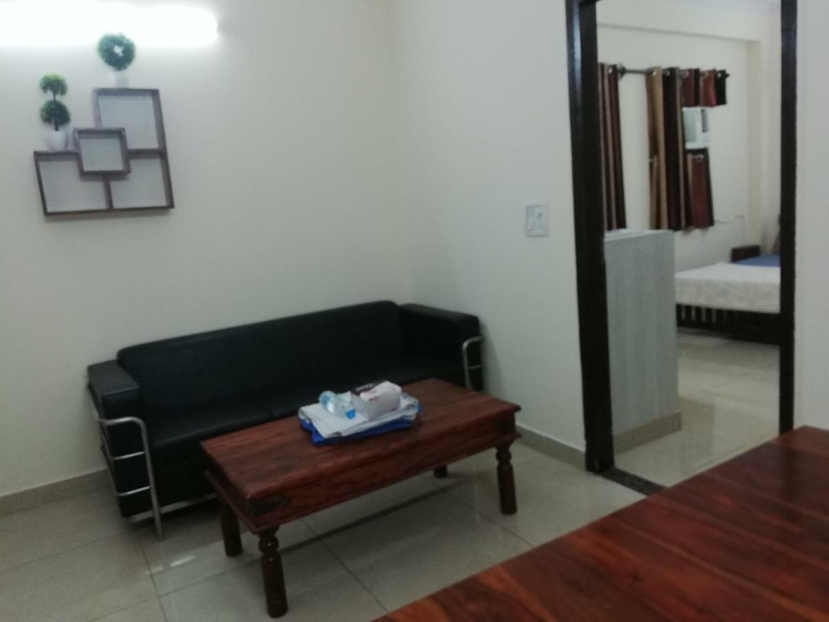 Homestay The Raveesh E24 - 2bhk Serviced New Delhi