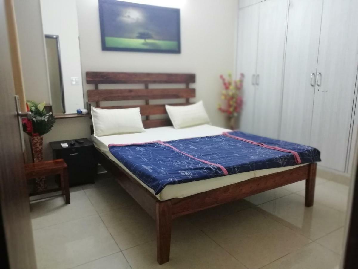 Homestay The Raveesh E24 - 2bhk Serviced New Delhi