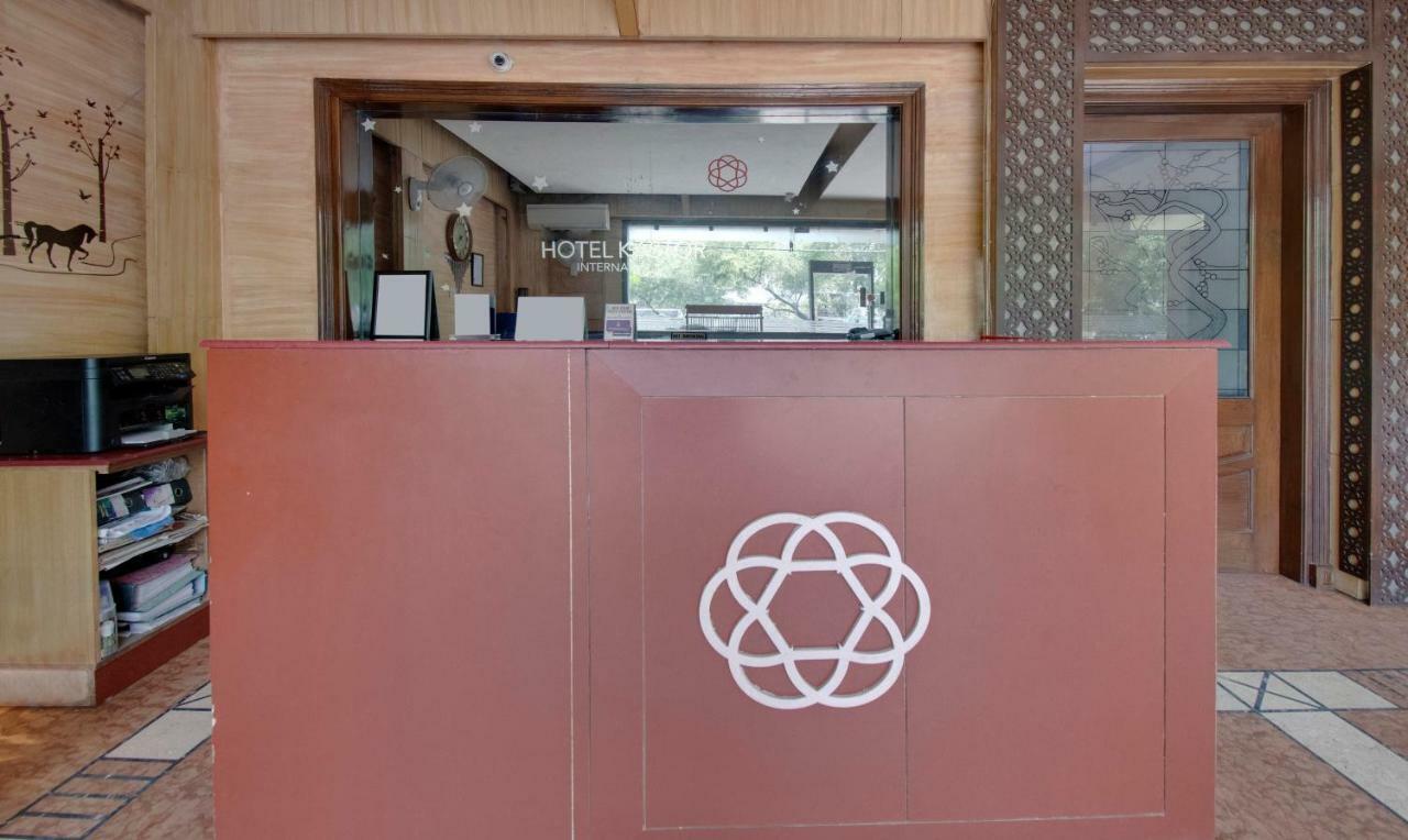 Kastor- Near Nehru Place- Gk 2- M Block Market-gk Metro Station-dr As Clinic Hotel New Delhi