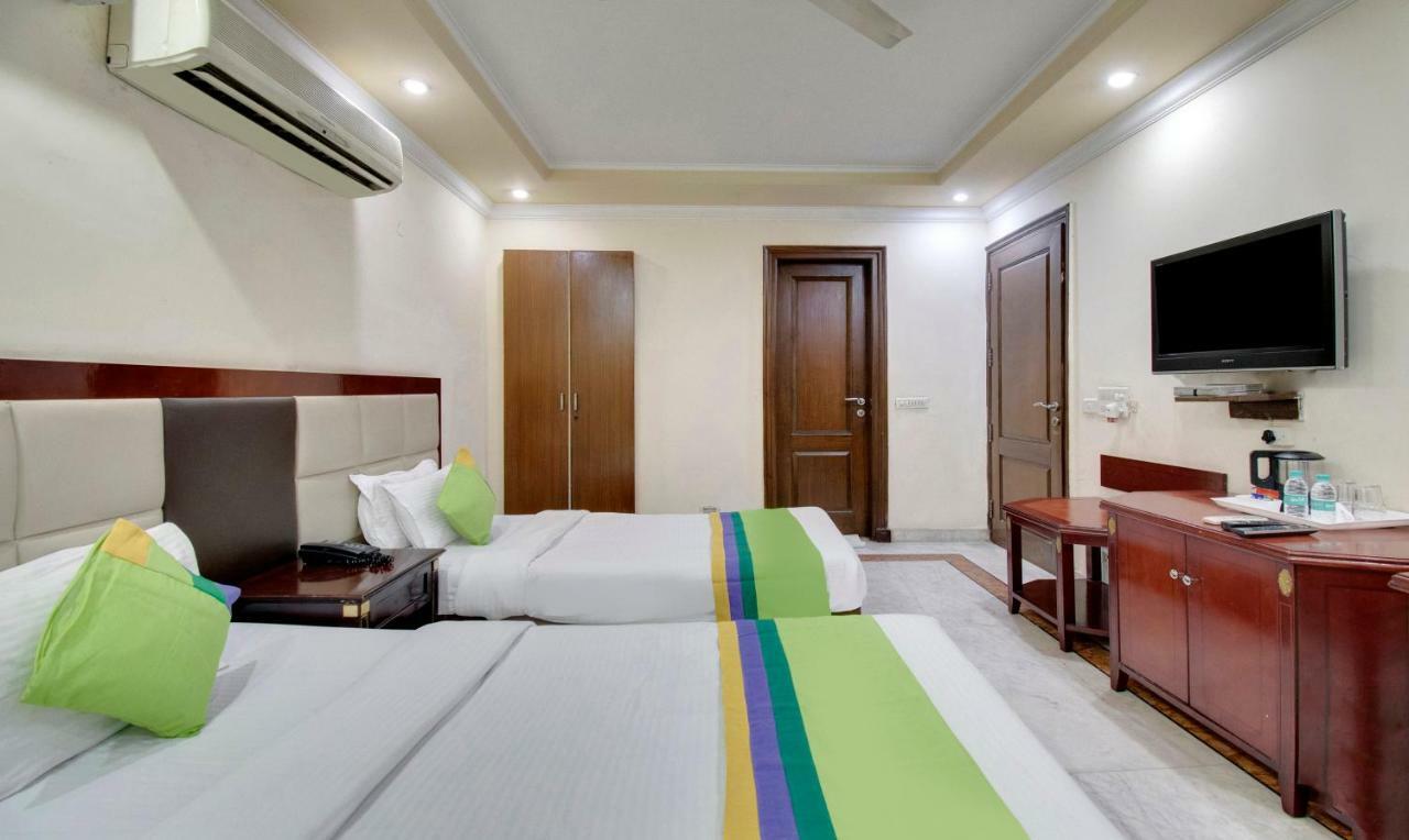 Hotel Kastor- Near Nehru Place- Gk 2- M Block Market-gk Metro Station-dr As Clinic New Delhi