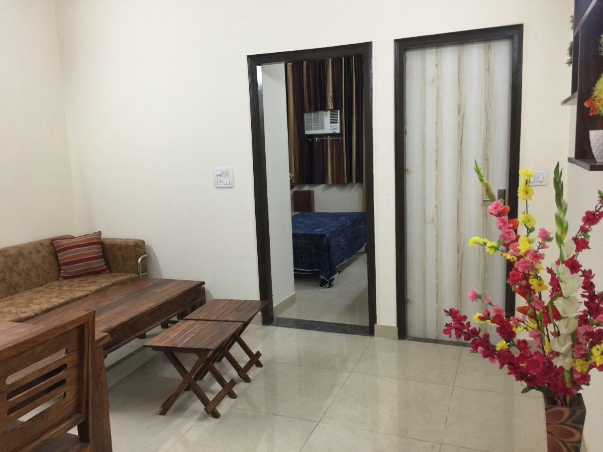 Homestay The Raveesh E24 - 2bhk Serviced New Delhi