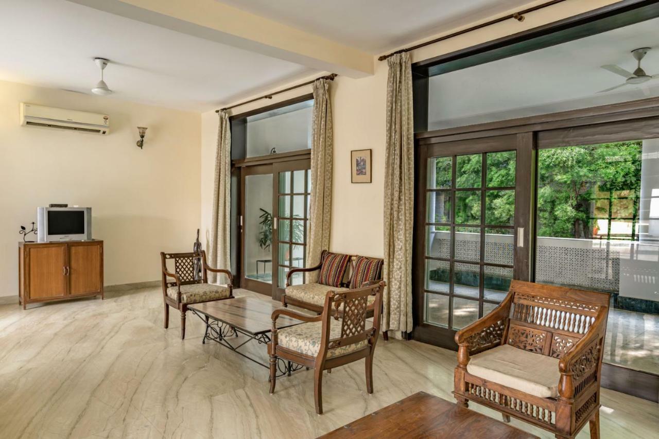 5-Br Home In A Bungalow * New Delhi