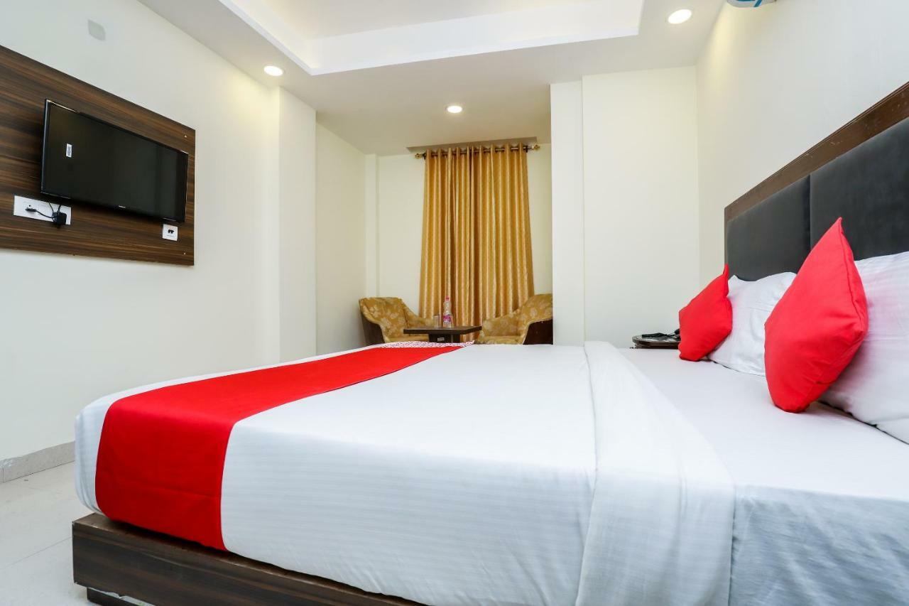 Ivy Plaza Luxury Hotel 3*