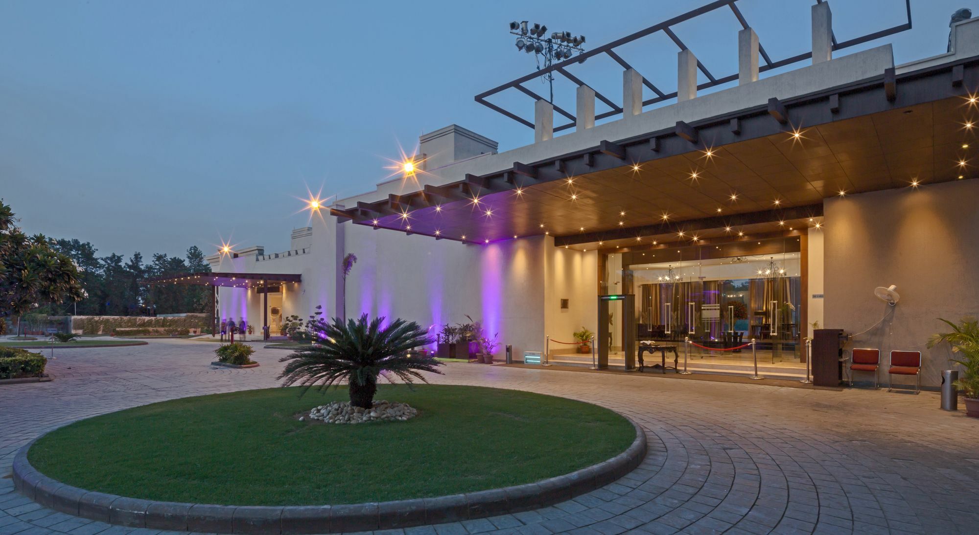 Hotel Orana & 4*