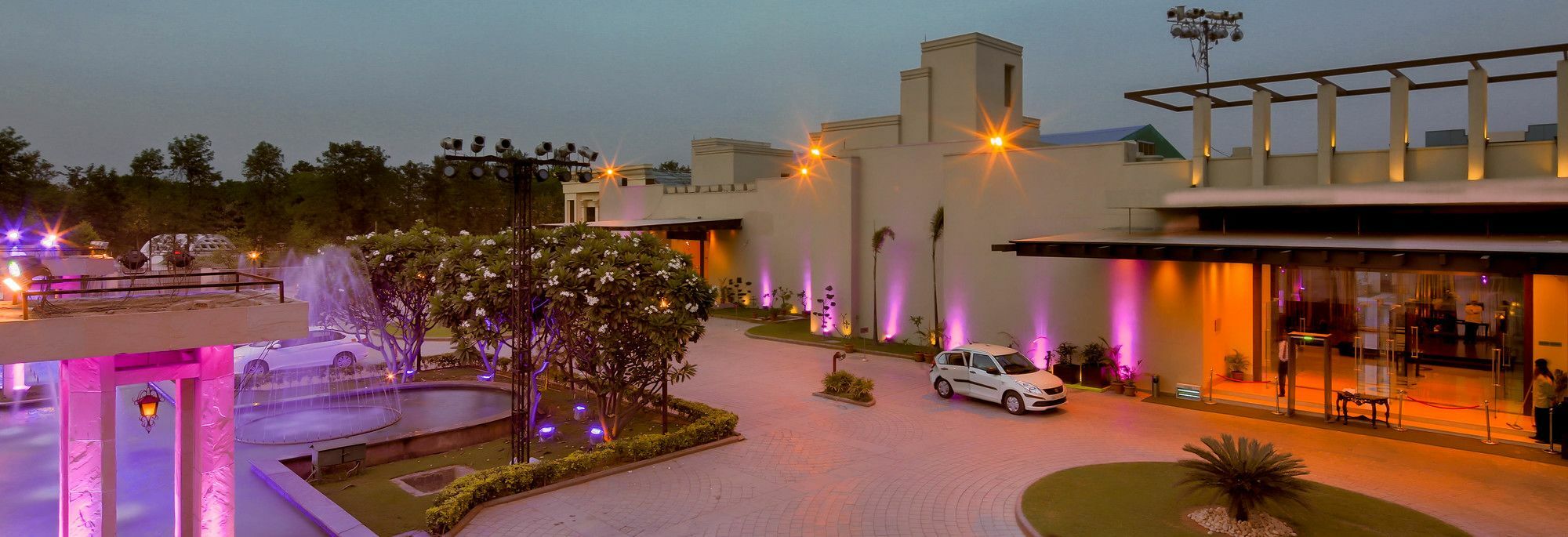 Orana & Hotel 4*