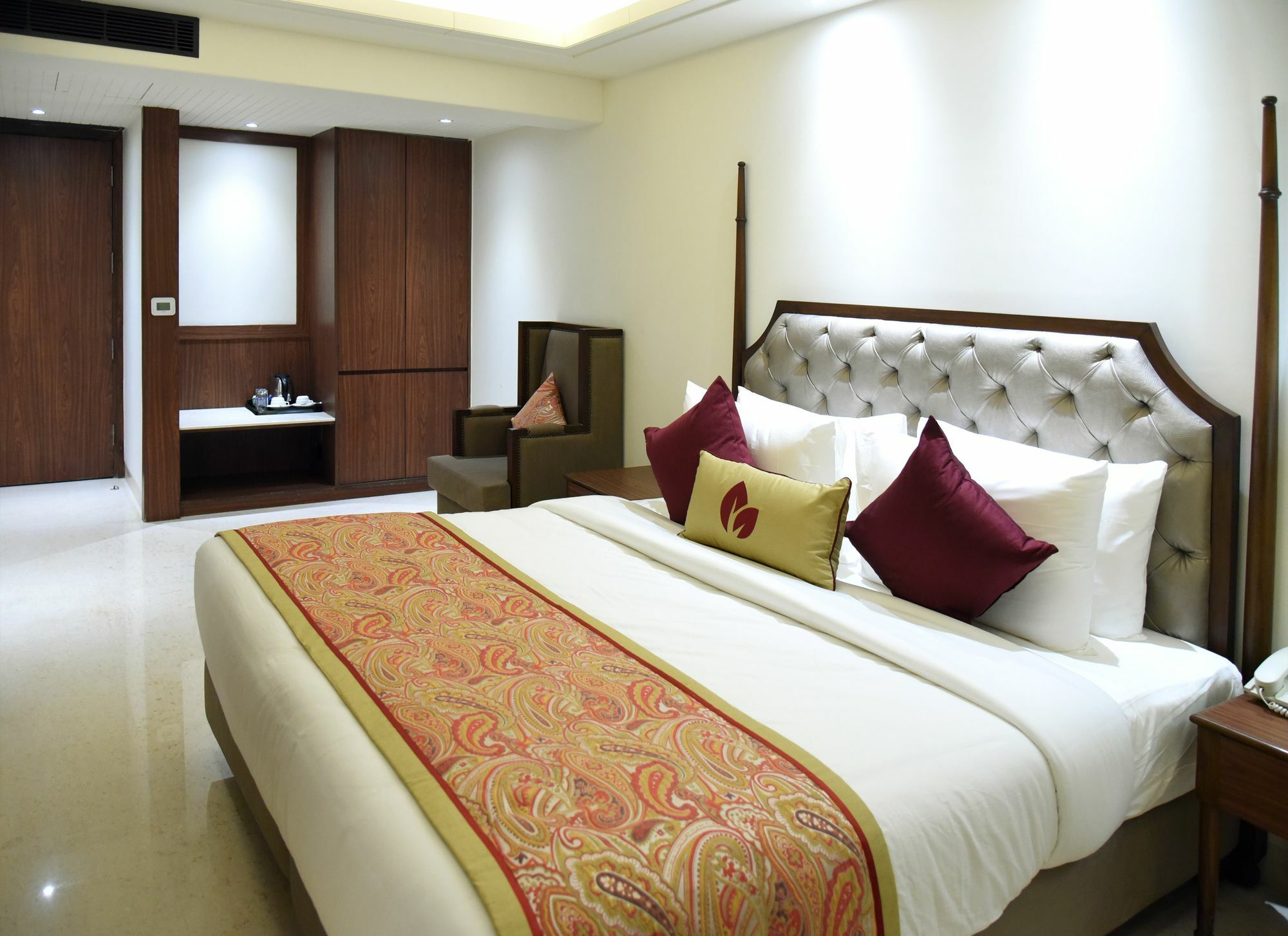 Hotel The Exotica Grand