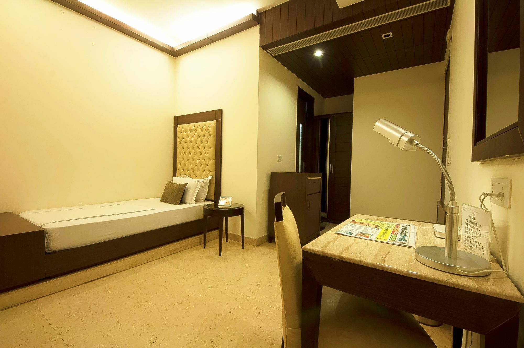 Metropolis Tourist Hotel