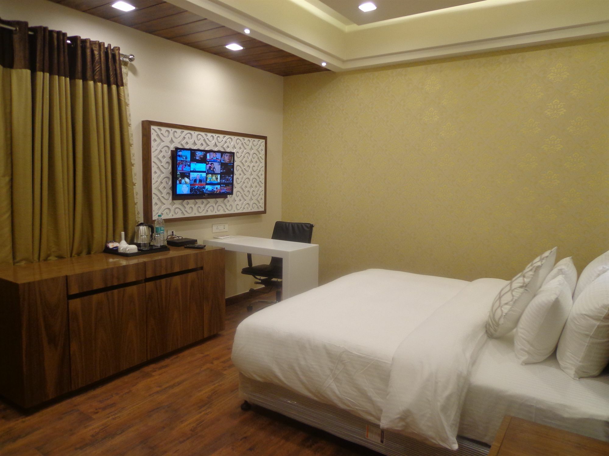 Taj Princess - Boutique