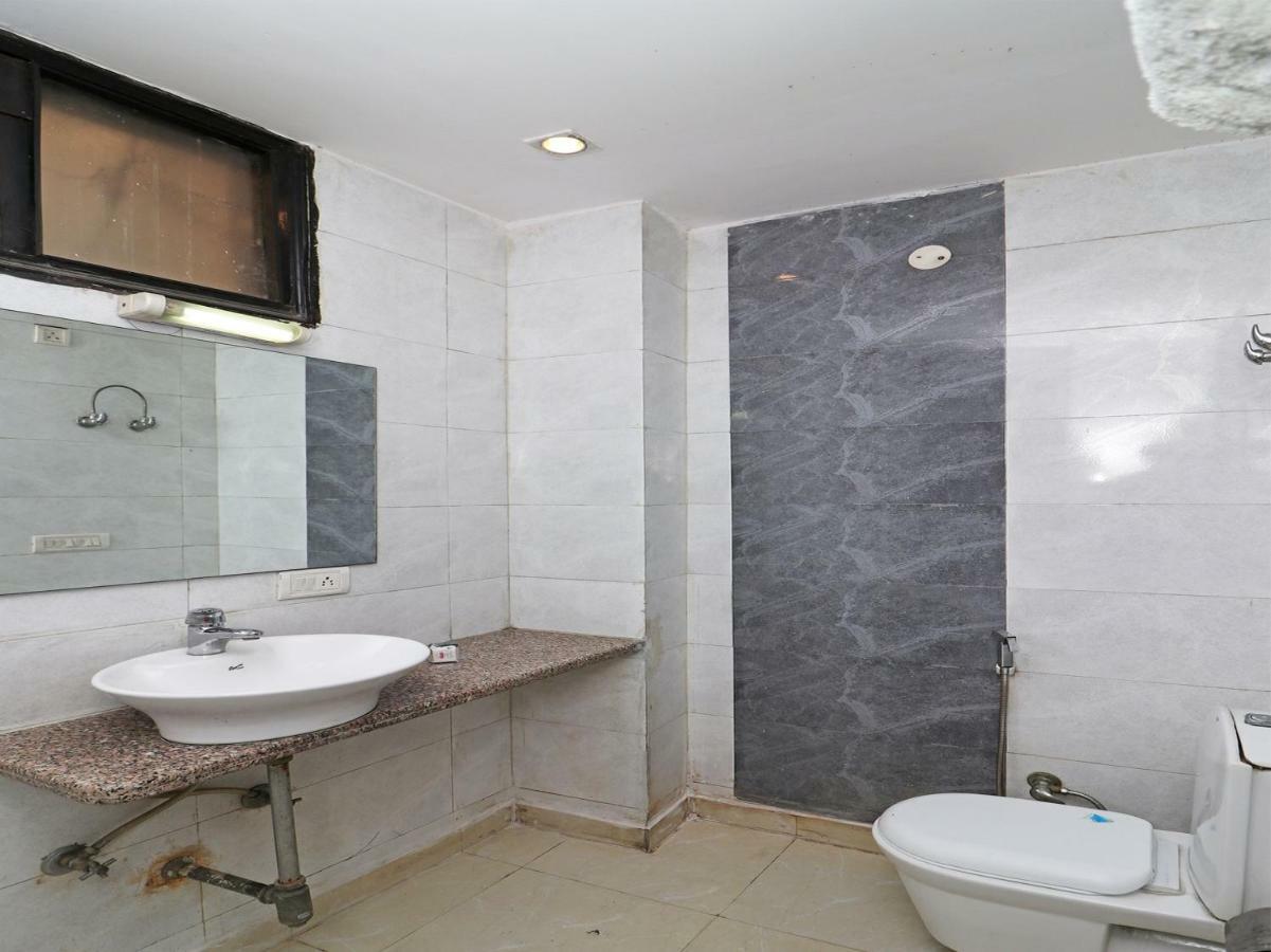 Blue Pearl - Free Airport Pick Up 4* New Delhi