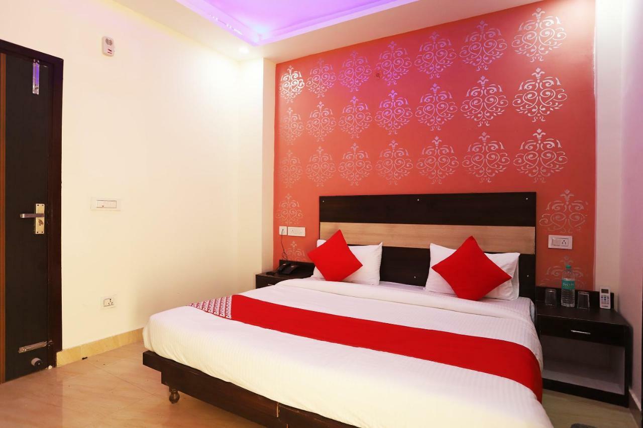Oyo Flagship 42619 Diamond Key 3*