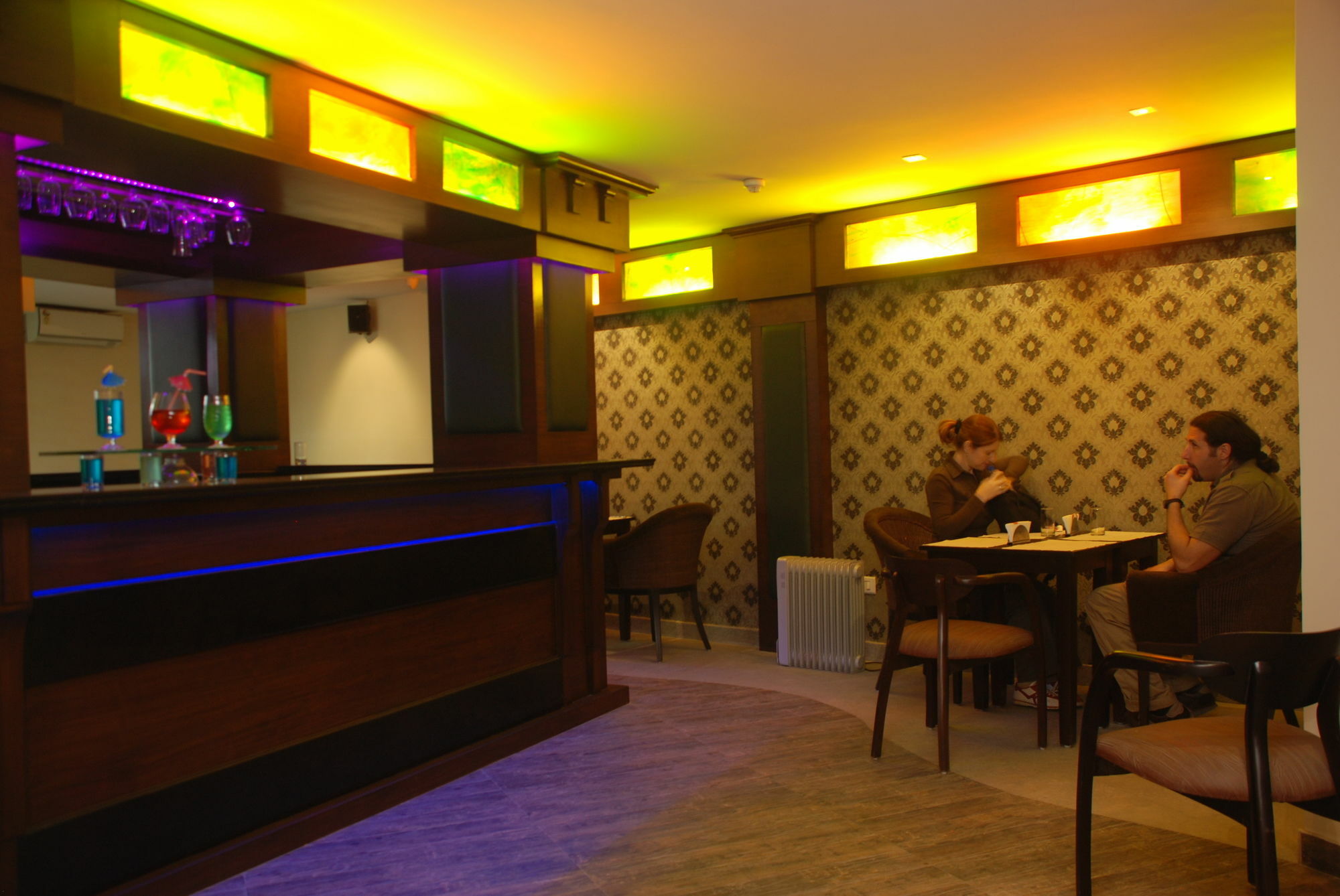 Classic Diplomat Hotel New Delhi