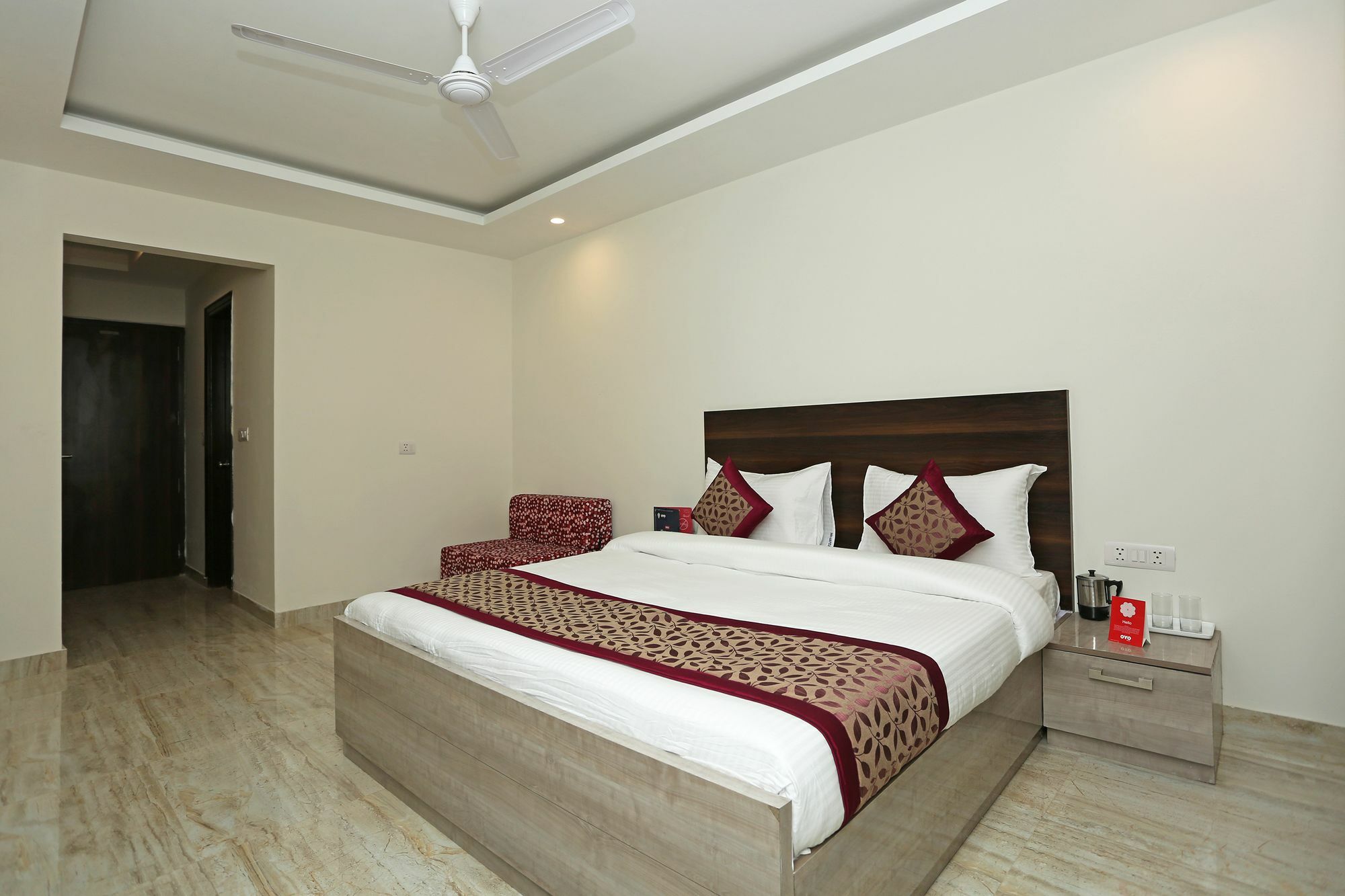 Oyo 11340 Lakshmi Palace Hotel New Delhi