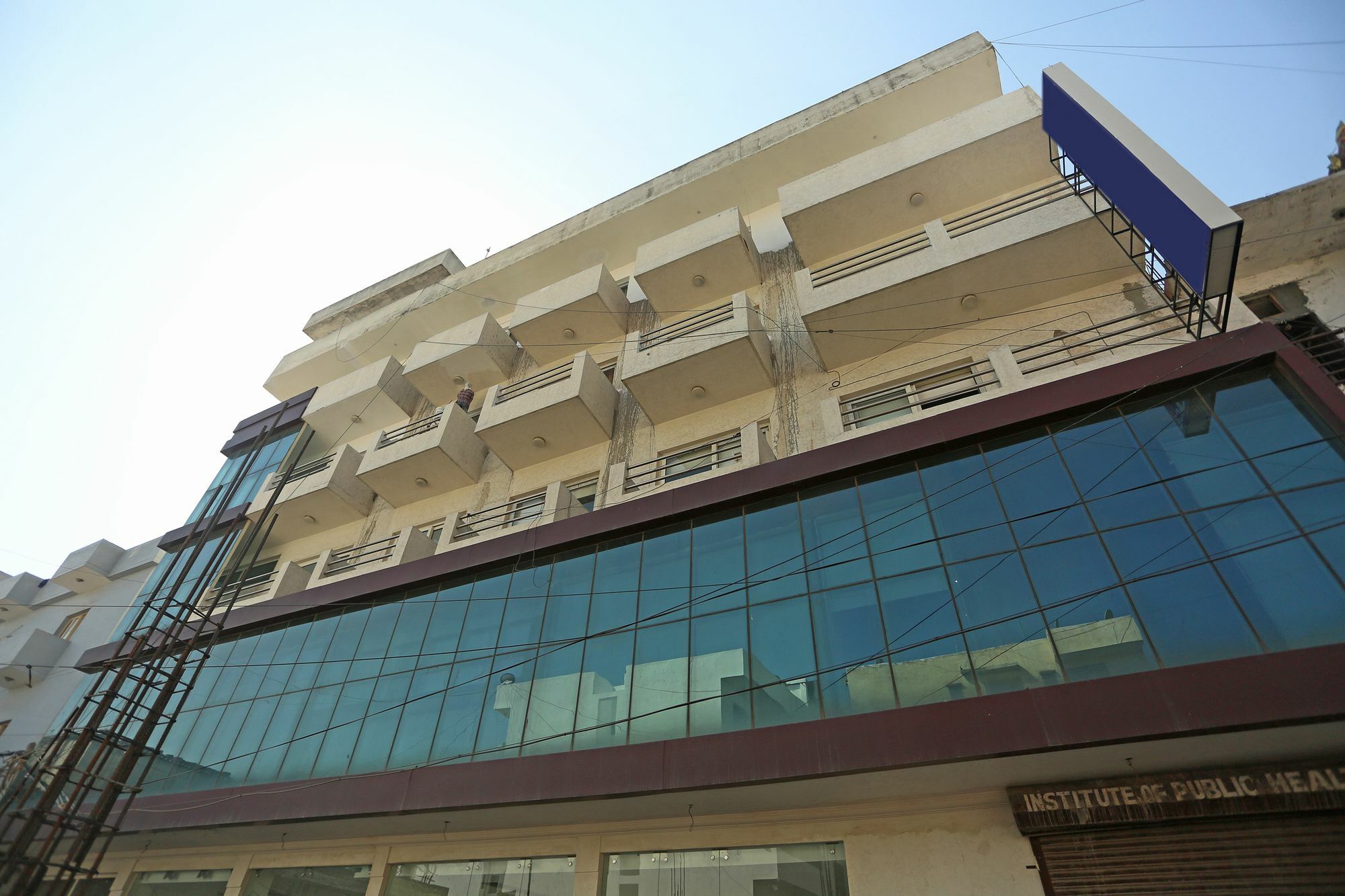 Hotel Oyo 11340 Lakshmi Palace New Delhi