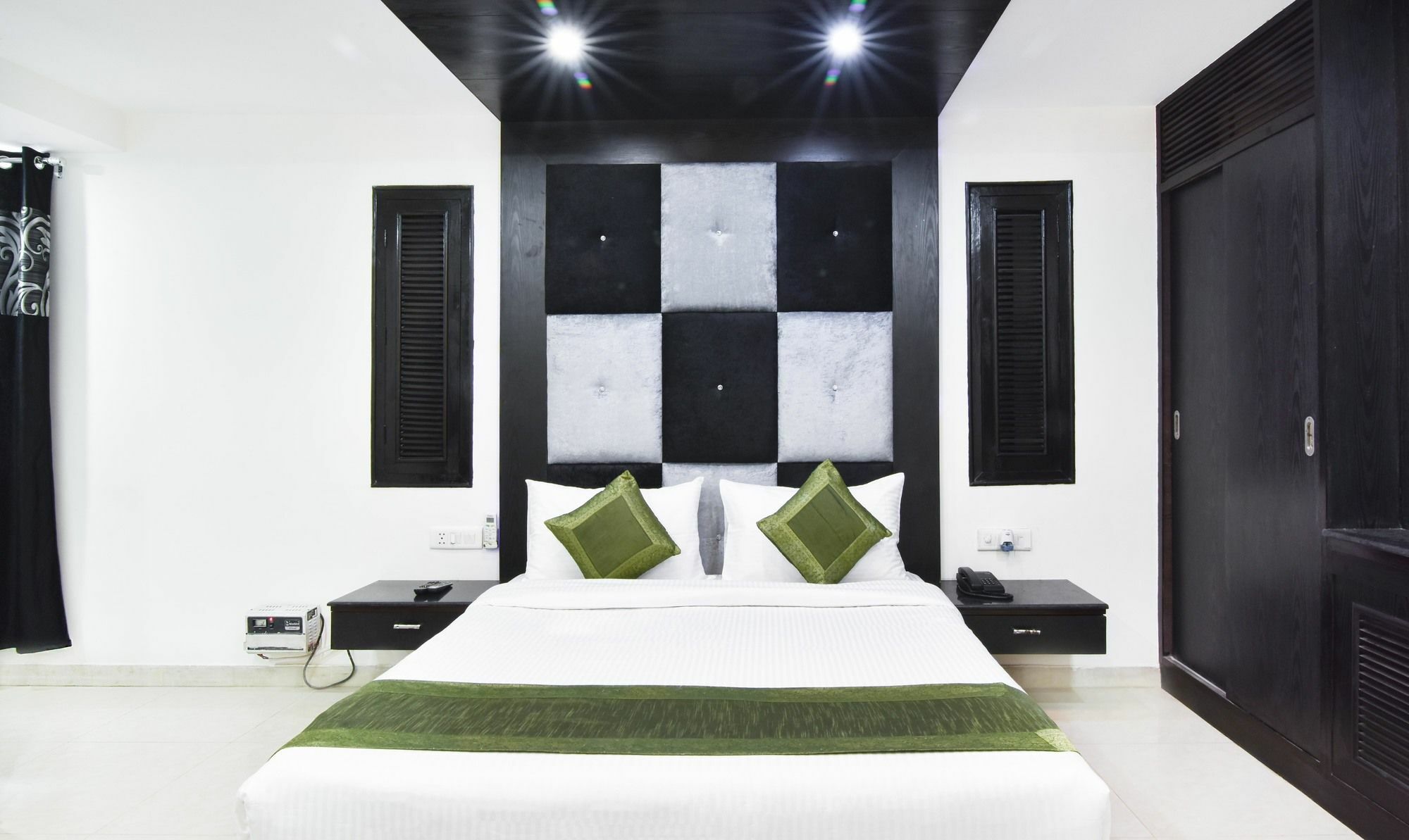Treebo Mehar Castle Hotel 2*