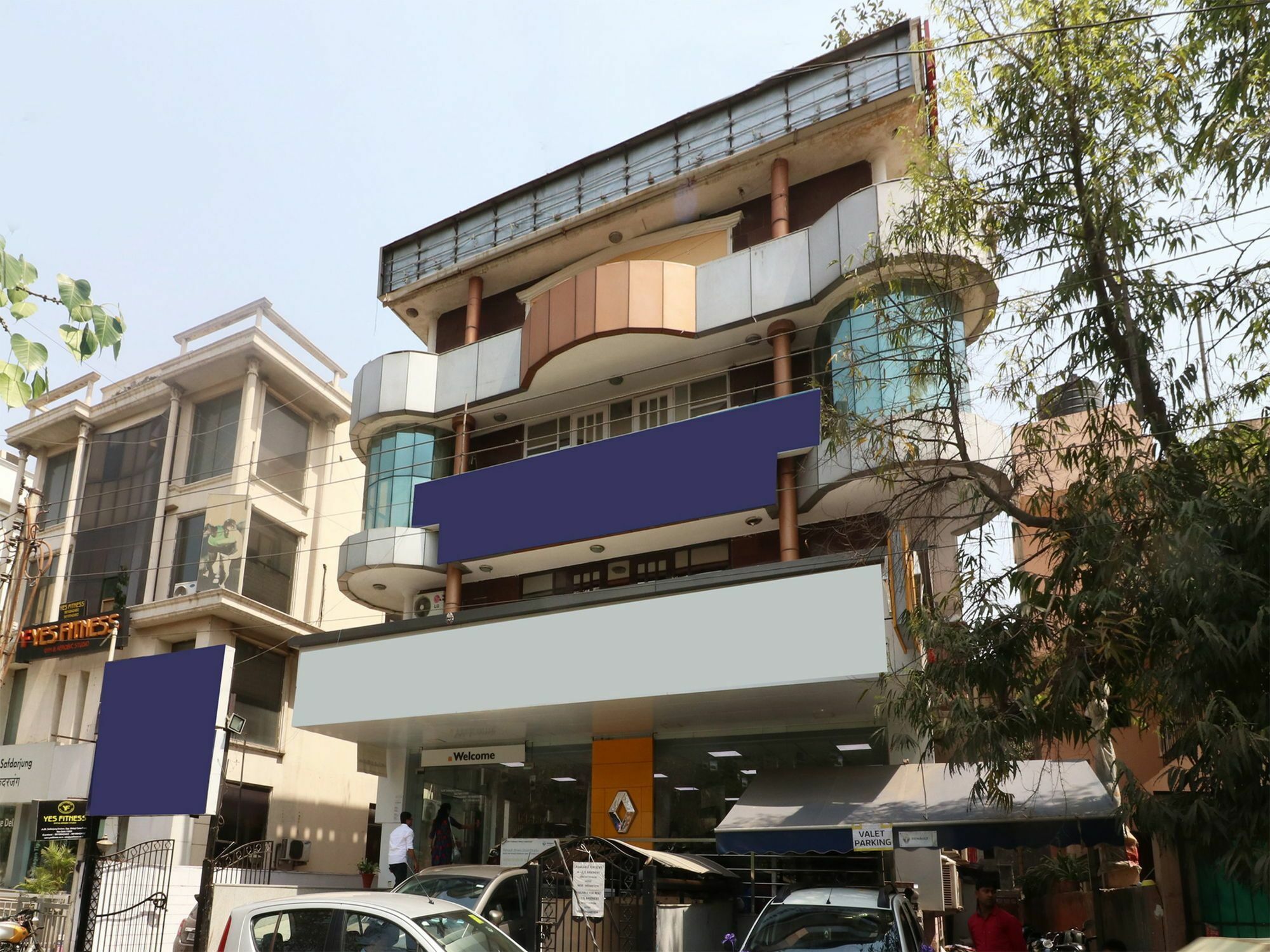 Oyo 13451 Star Corporate Avenue New Delhi