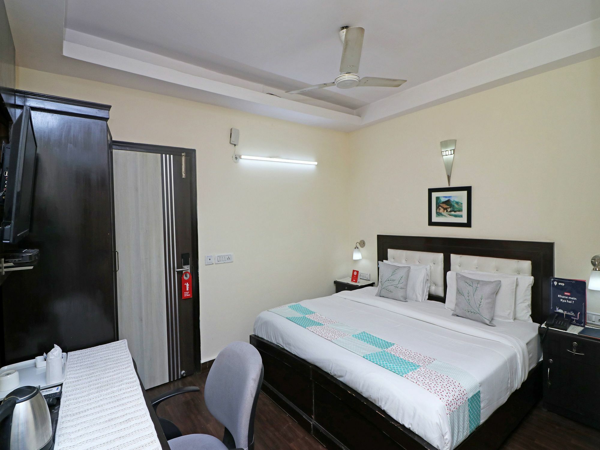 Oyo 13451 Star Corporate Avenue 2*