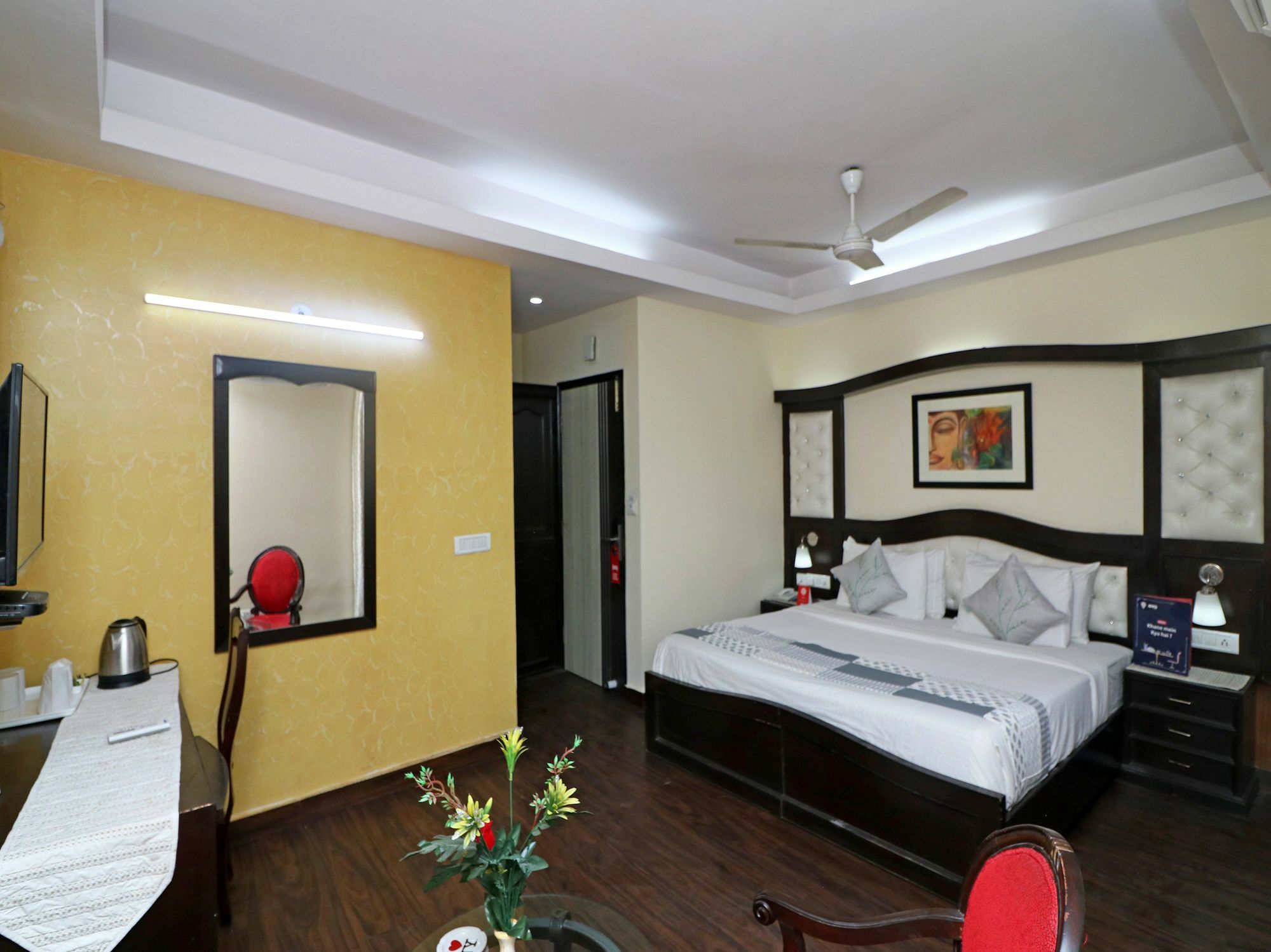 Oyo 13451 Star Corporate Avenue New Delhi