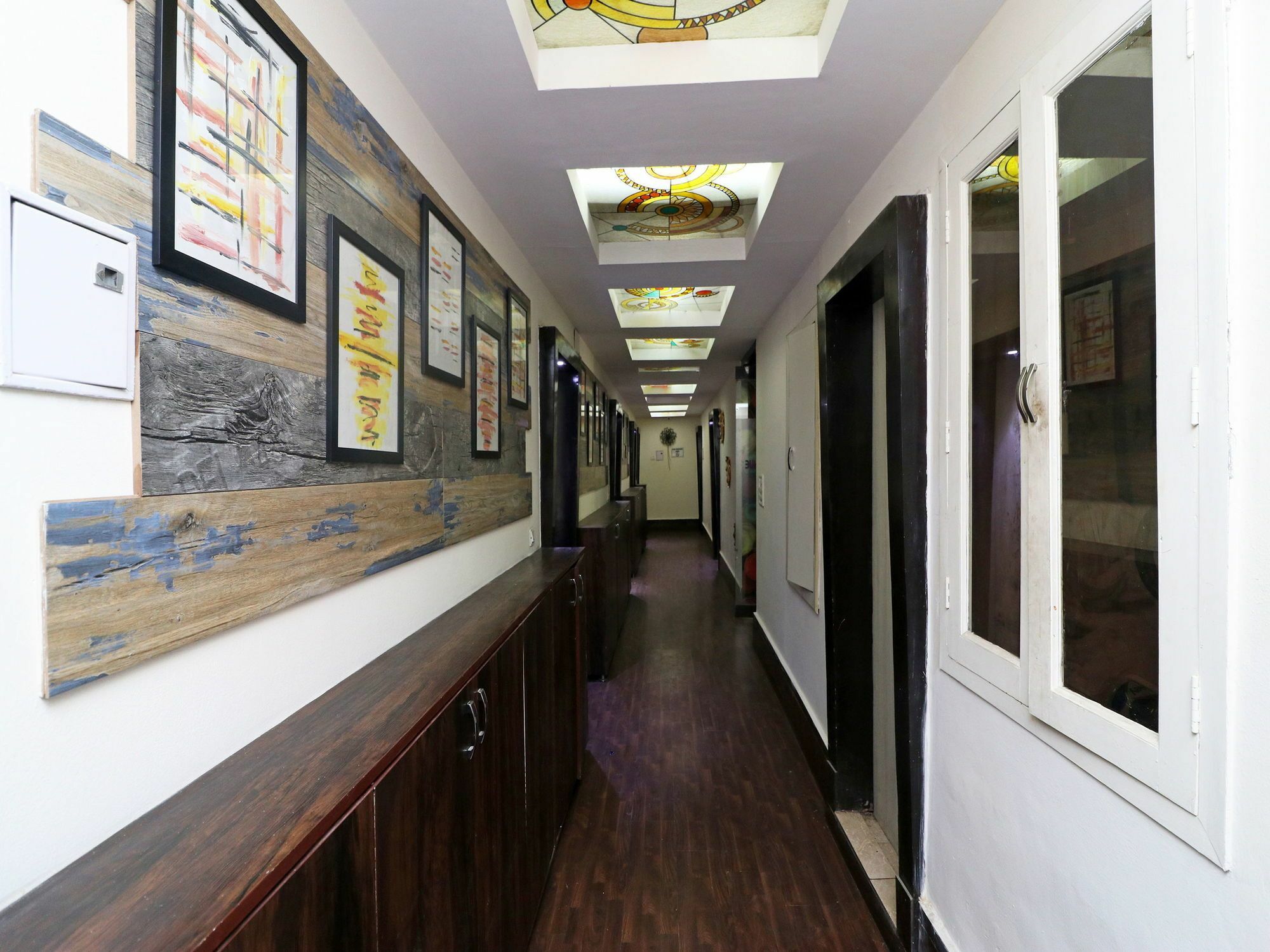 Oyo 13451 Star Corporate Avenue Hotel