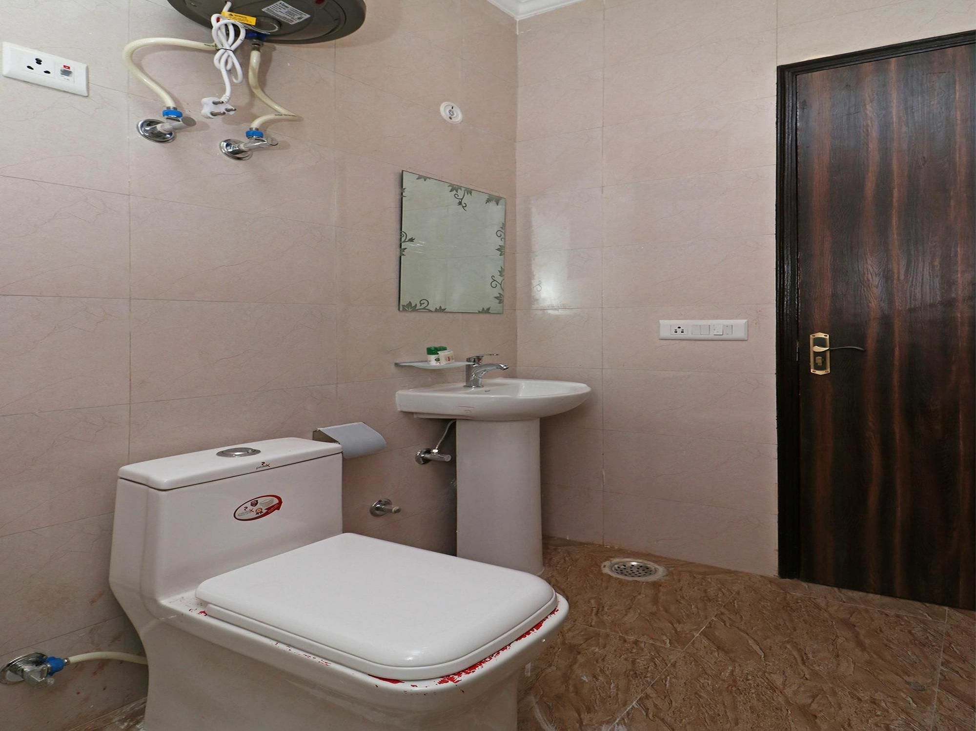O Aamara Hotel 3*