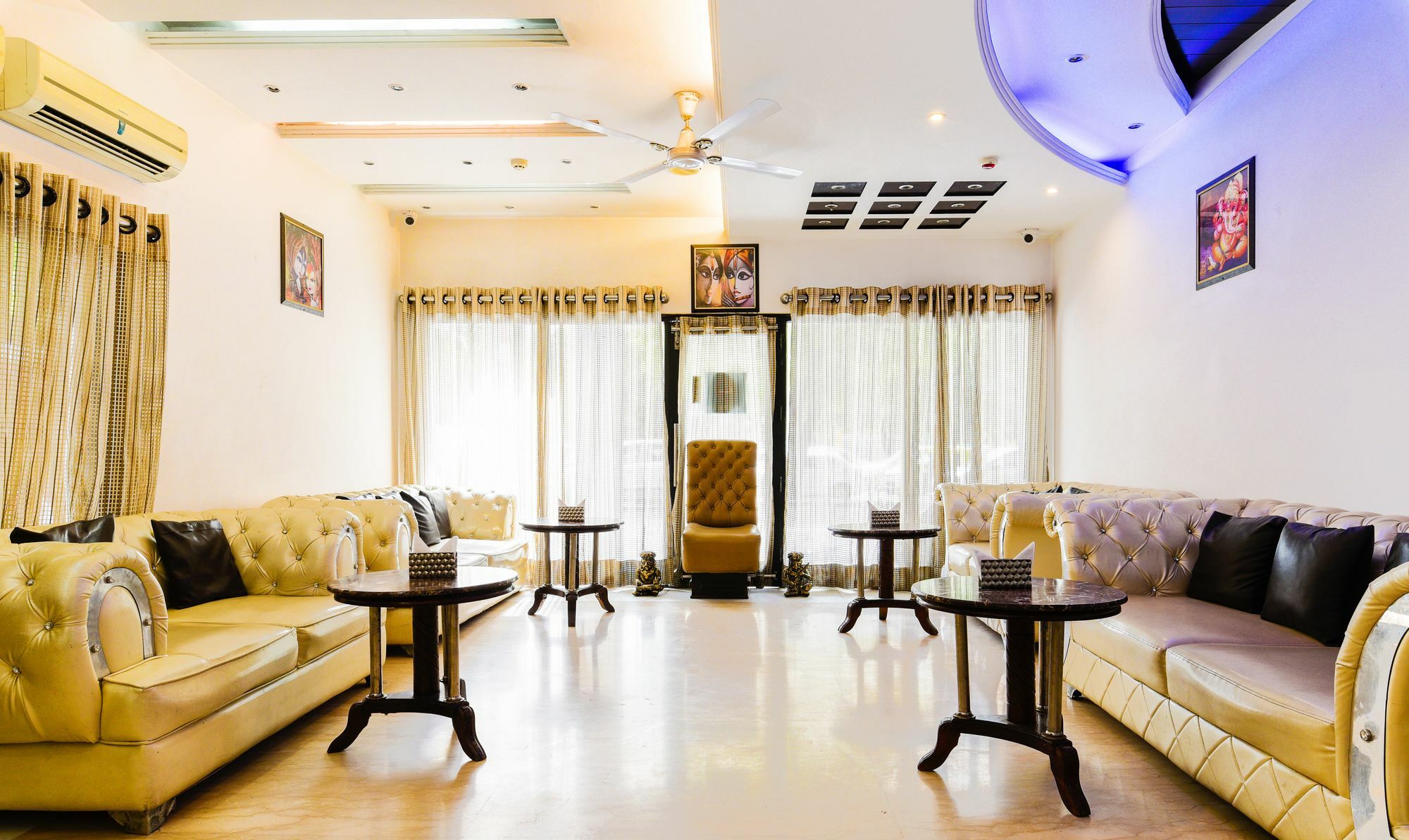 Baljeet Hotel