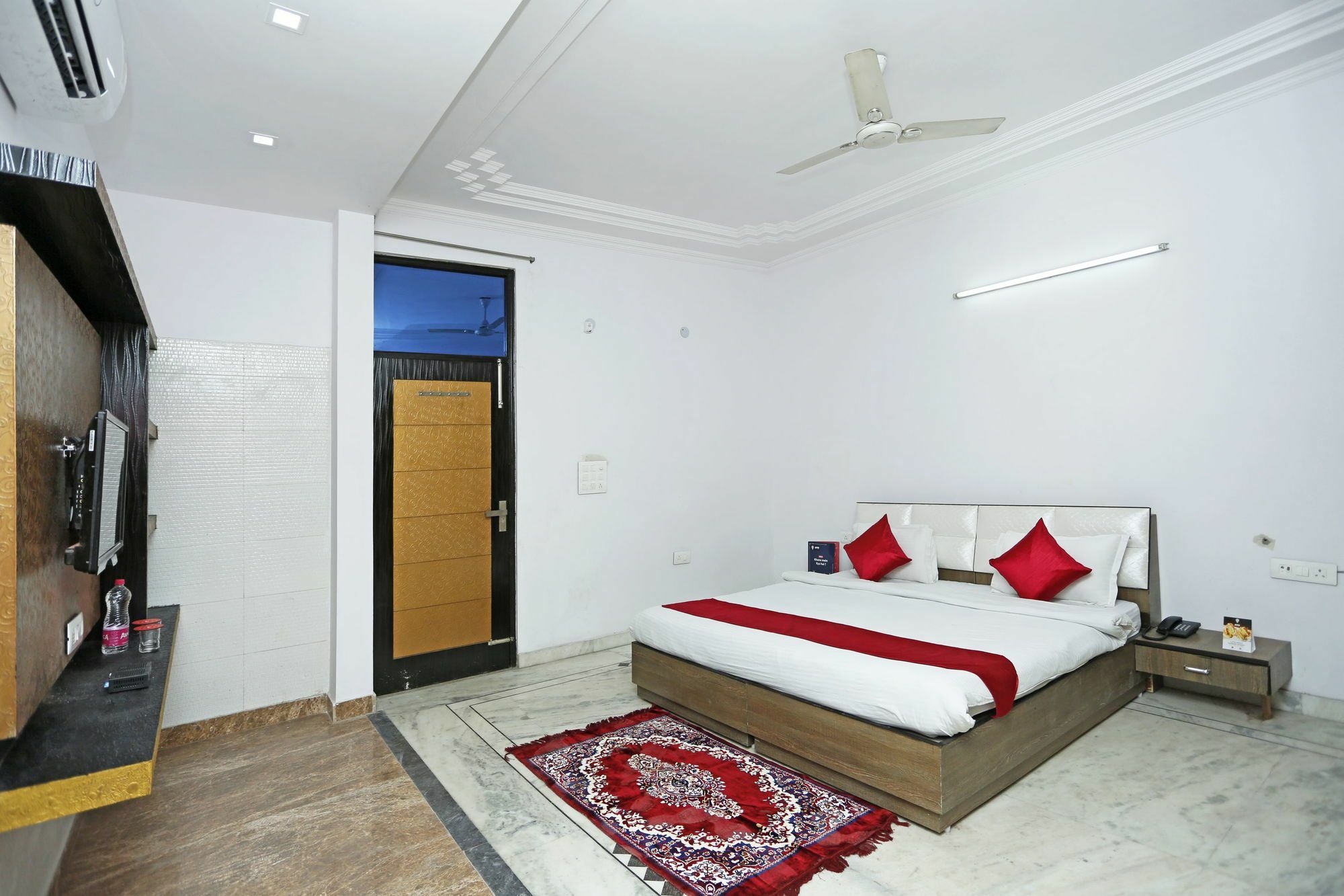 Oyo 8481 Le Tara Residency
