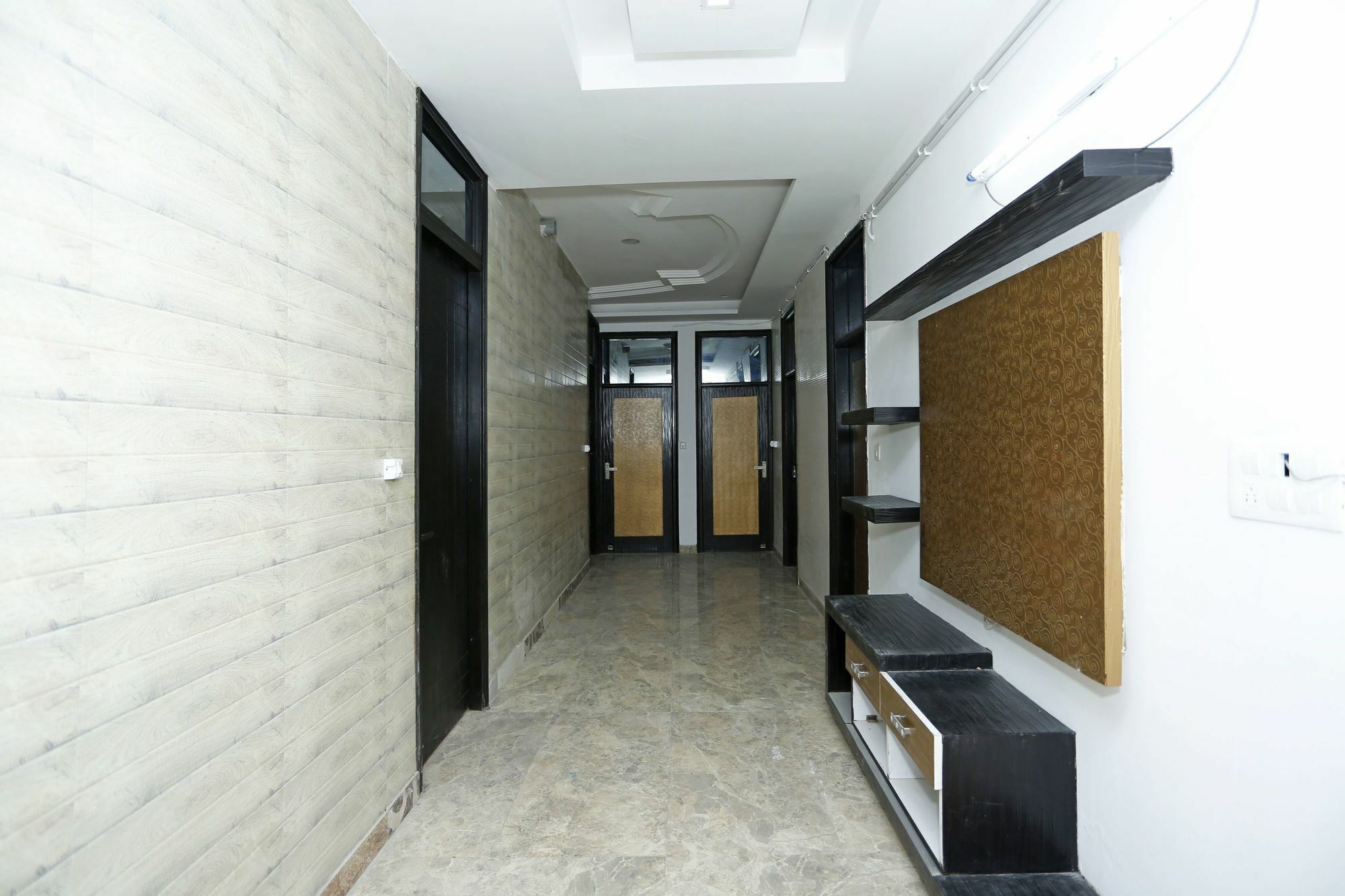 Oyo 8481 Le Tara Residency Hotel 3*
