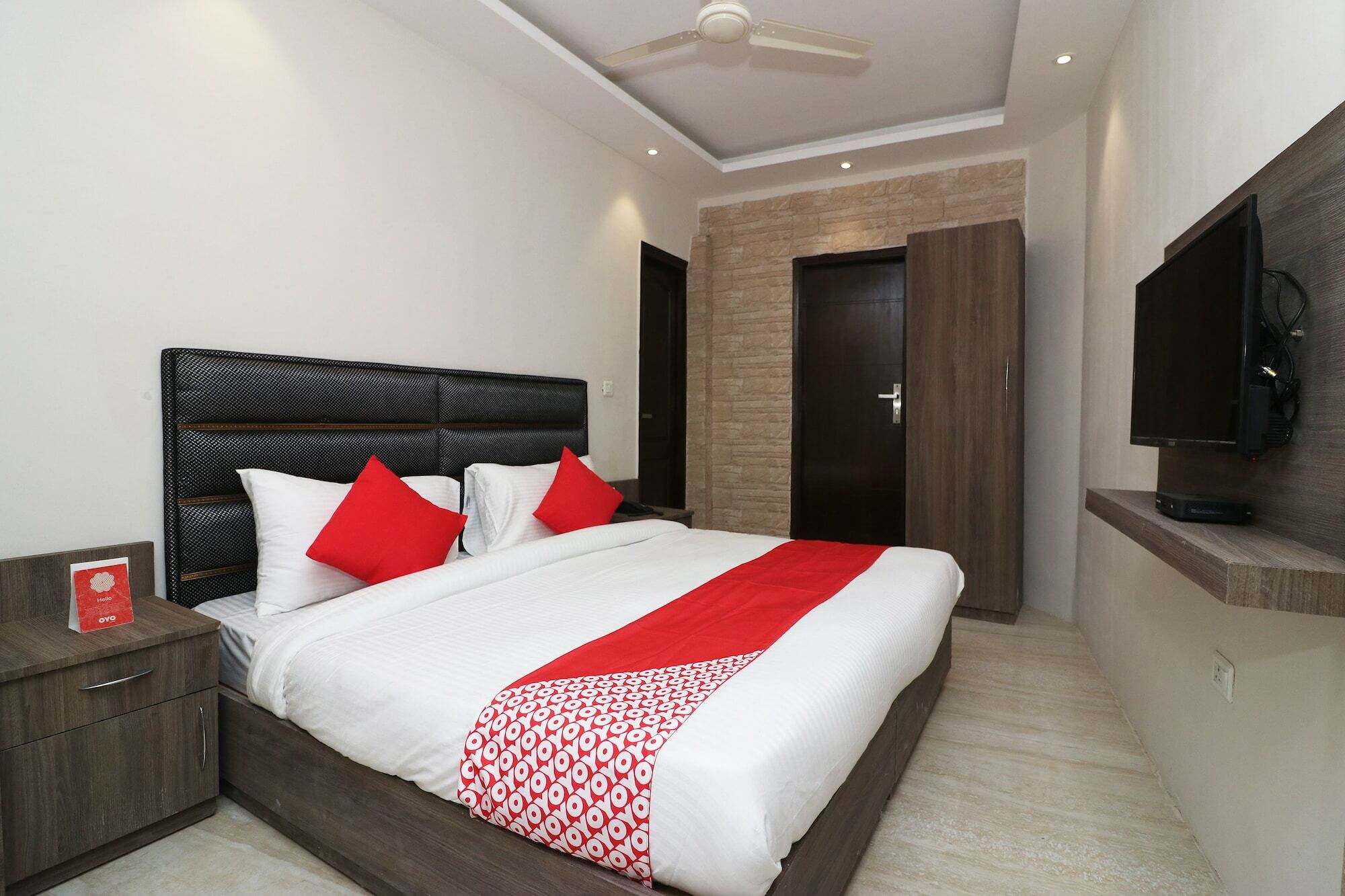 Hotel Super Townhouse Rohini Sector 23