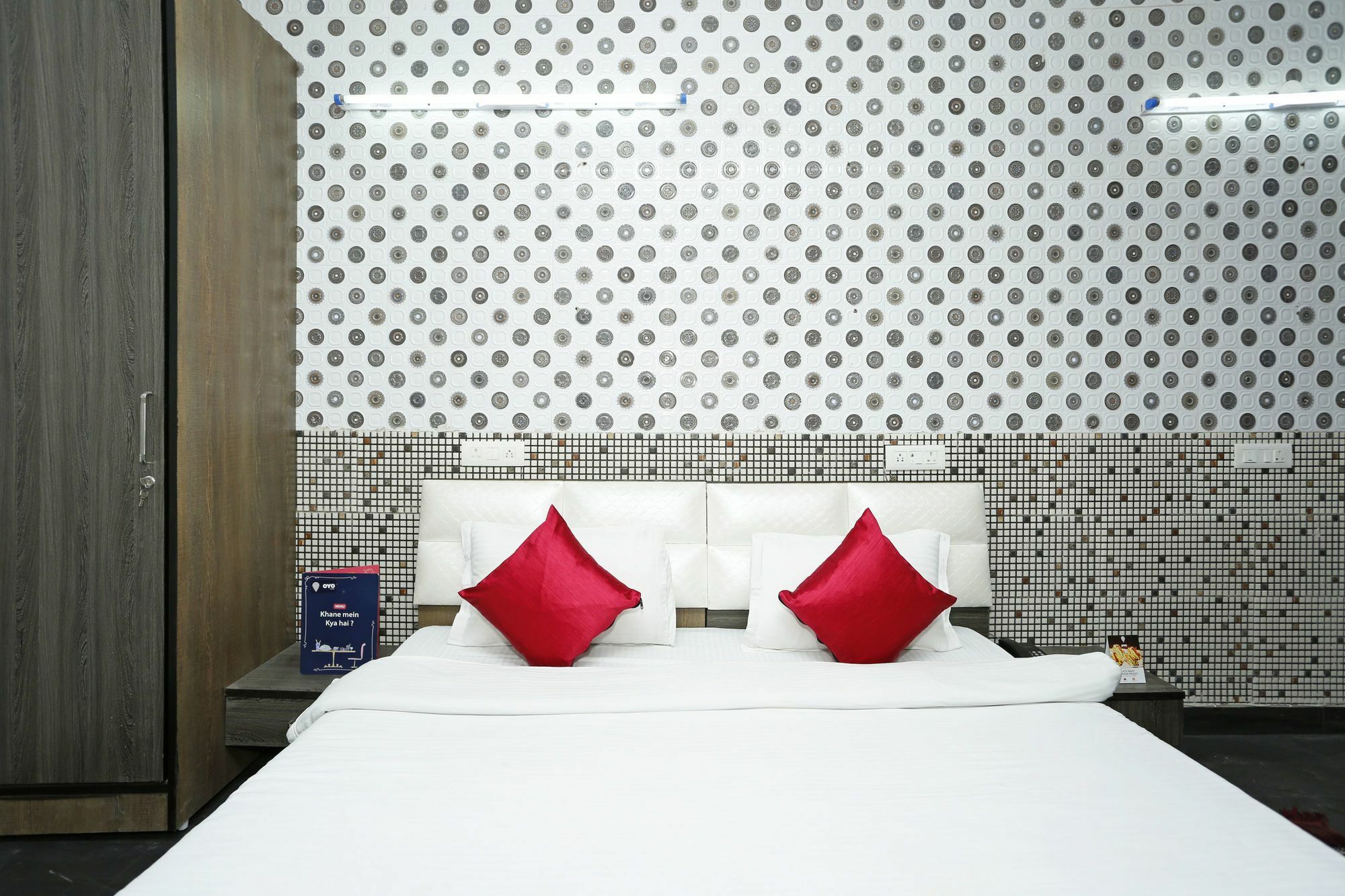 Hotel Oyo 8481 Le Tara Residency