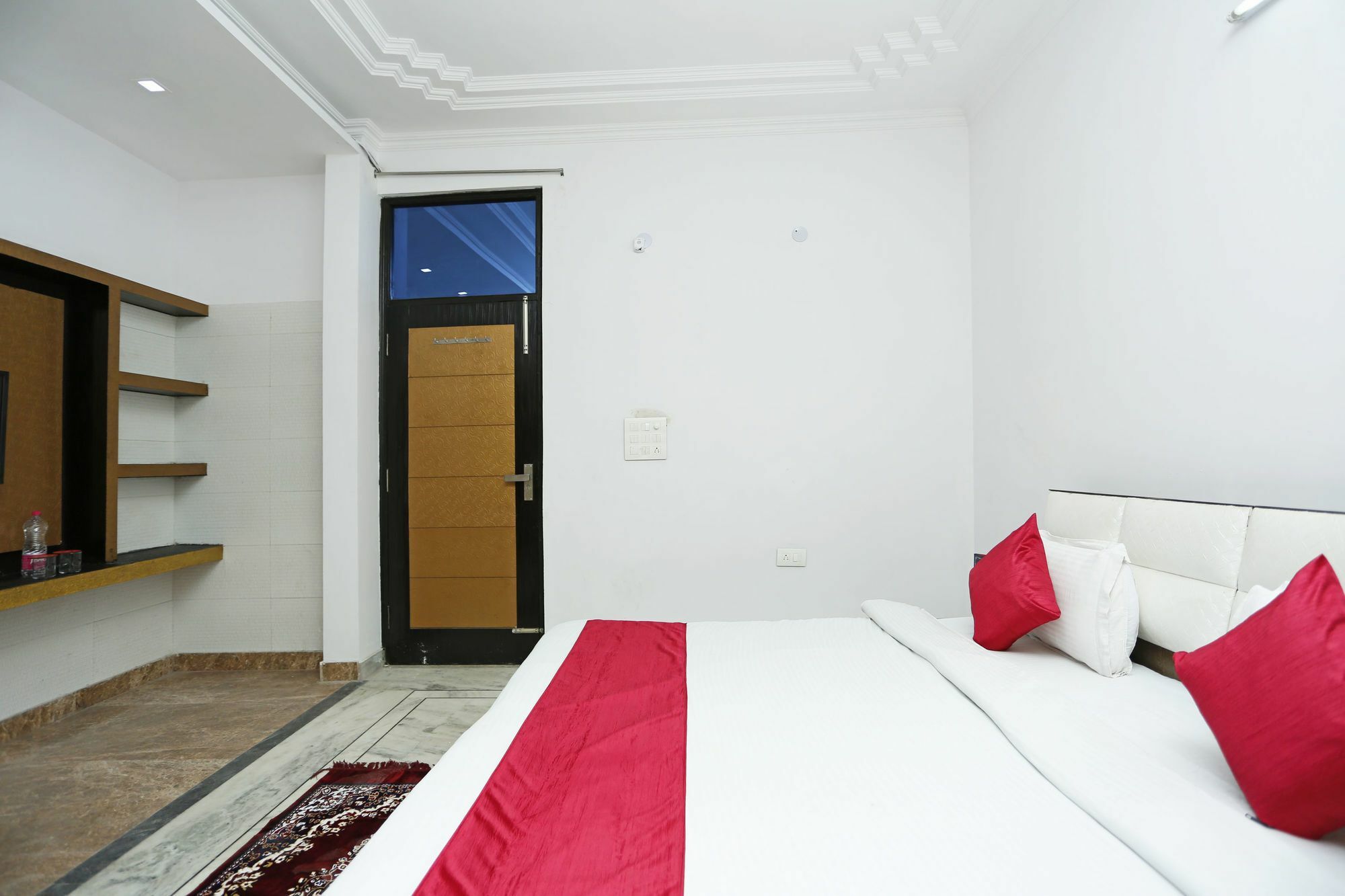 Hotel Oyo 8481 Le Tara Residency