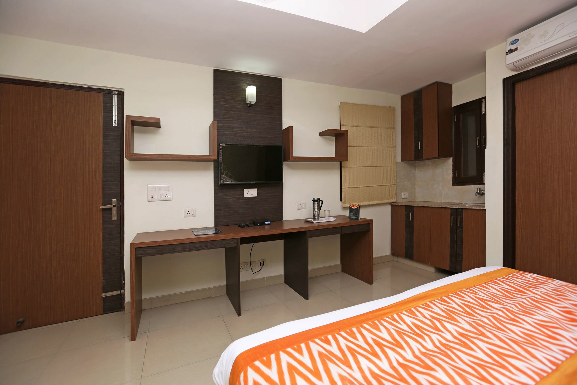 Hotel Oyo 8481 Le Tara Residency 3*