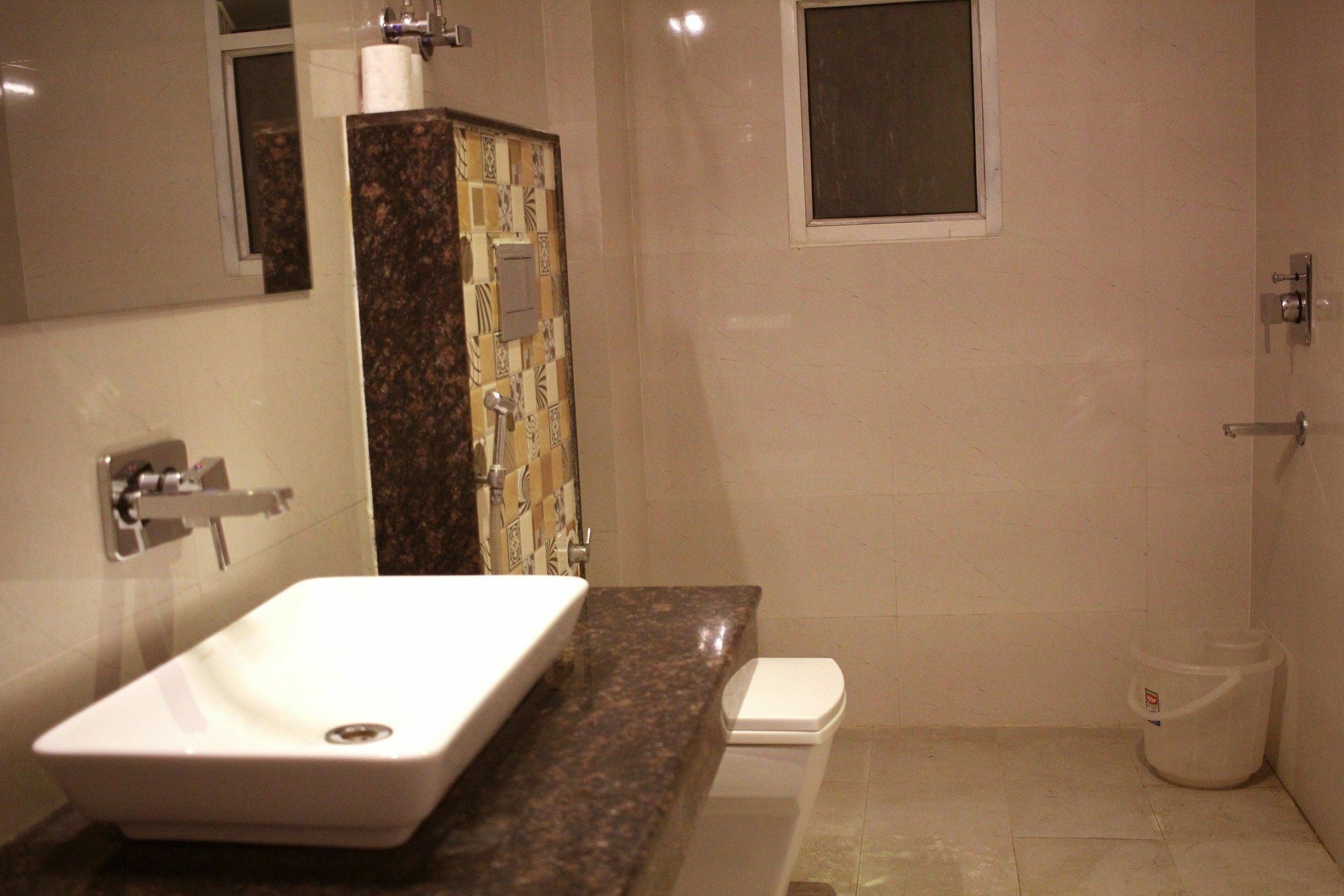 Fabhotel Star Delhi Airport 3*