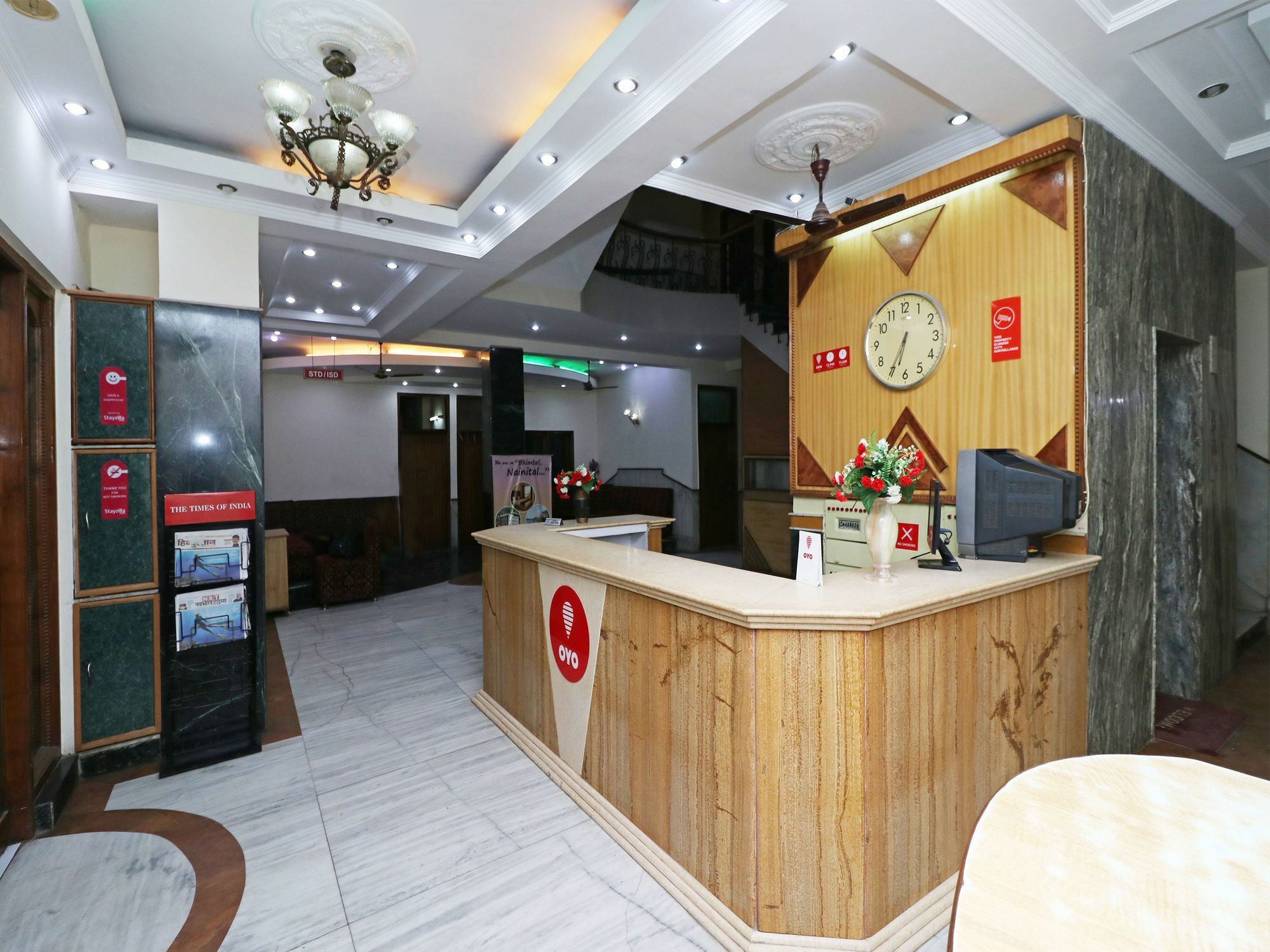 Oyo Silver Shine Near Gurudwara Shri Bangla Sahib Hotel 3*