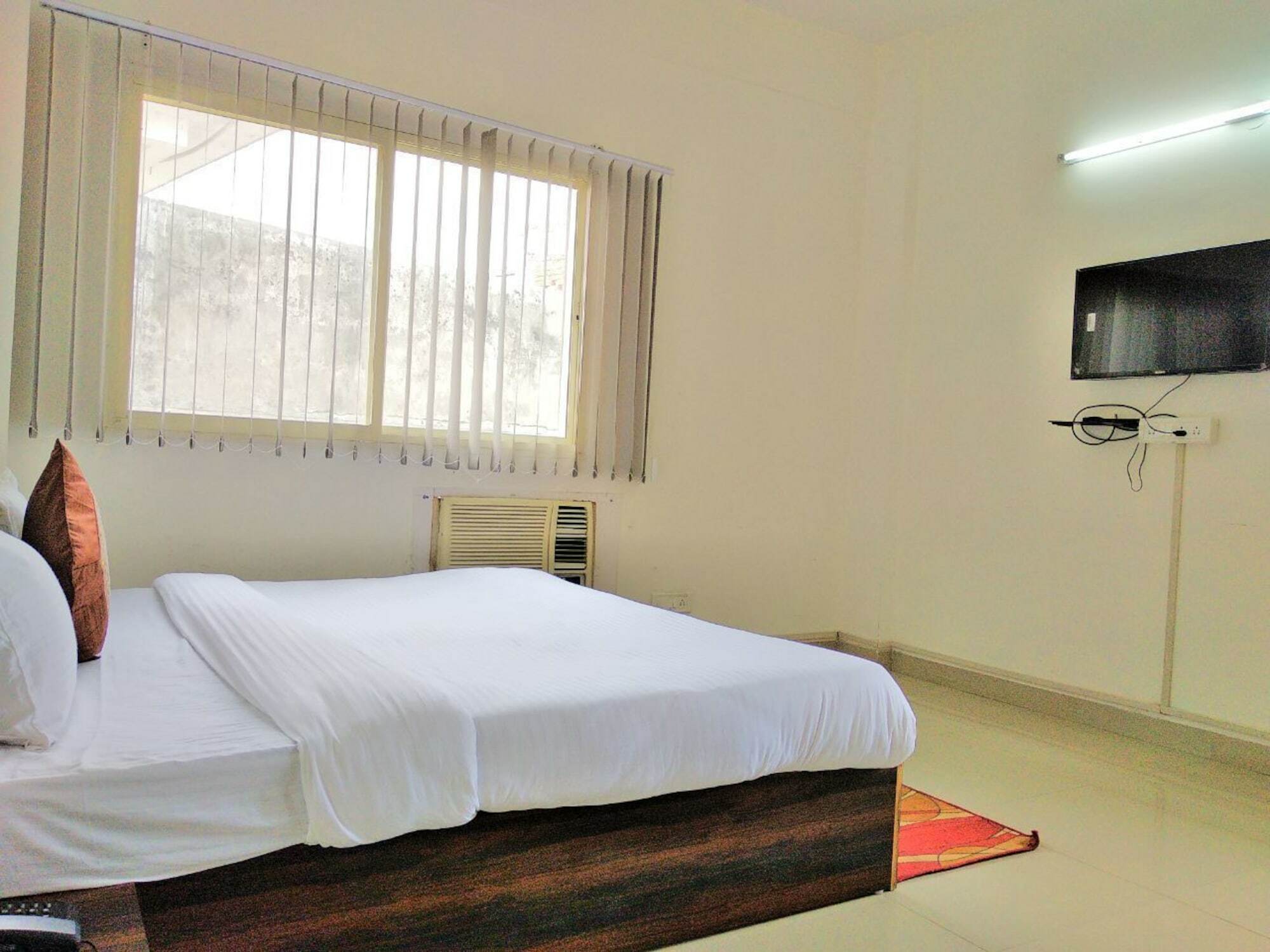 The Radiance And Apartment New Delhi