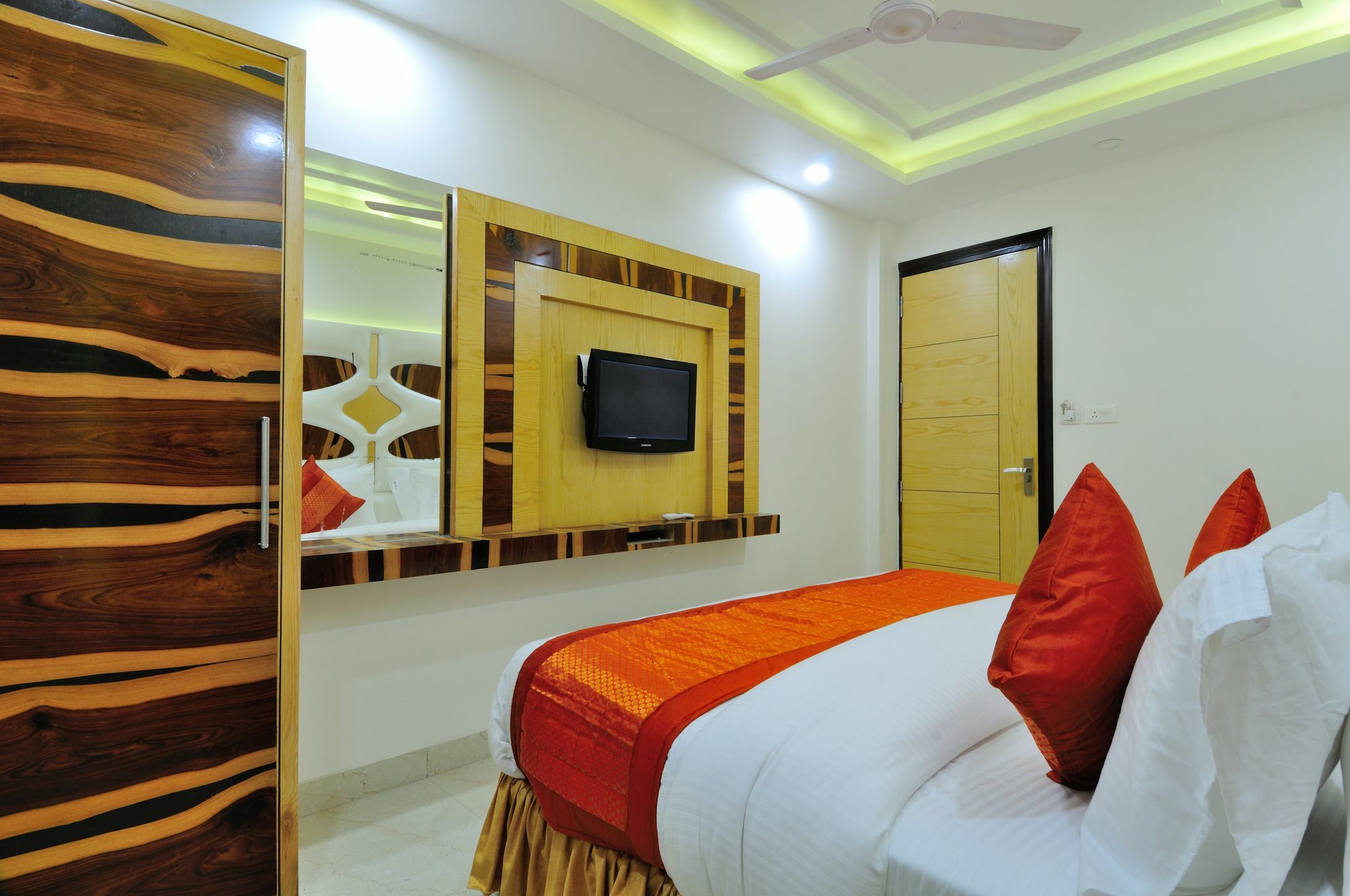 Hotel The Gold - Paharganj New Delhi