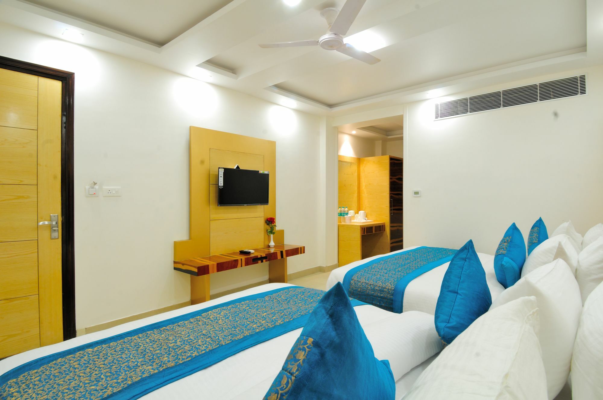 The Gold - Paharganj Hotel New Delhi