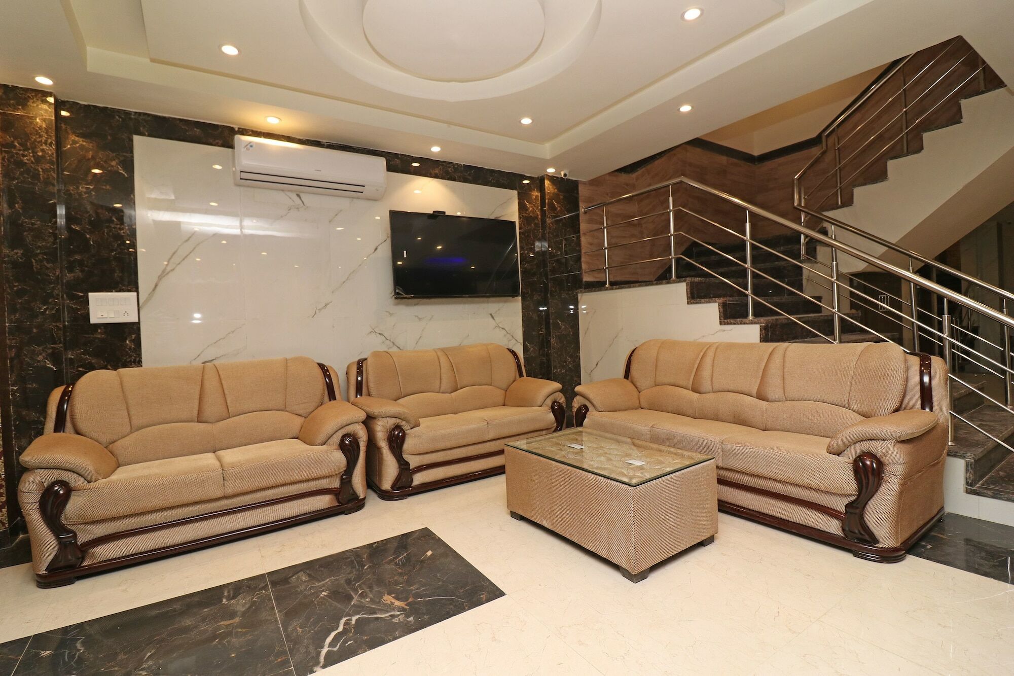 Hotel Olivia Entrance Delhi Airport Mahipalpur New Delhi