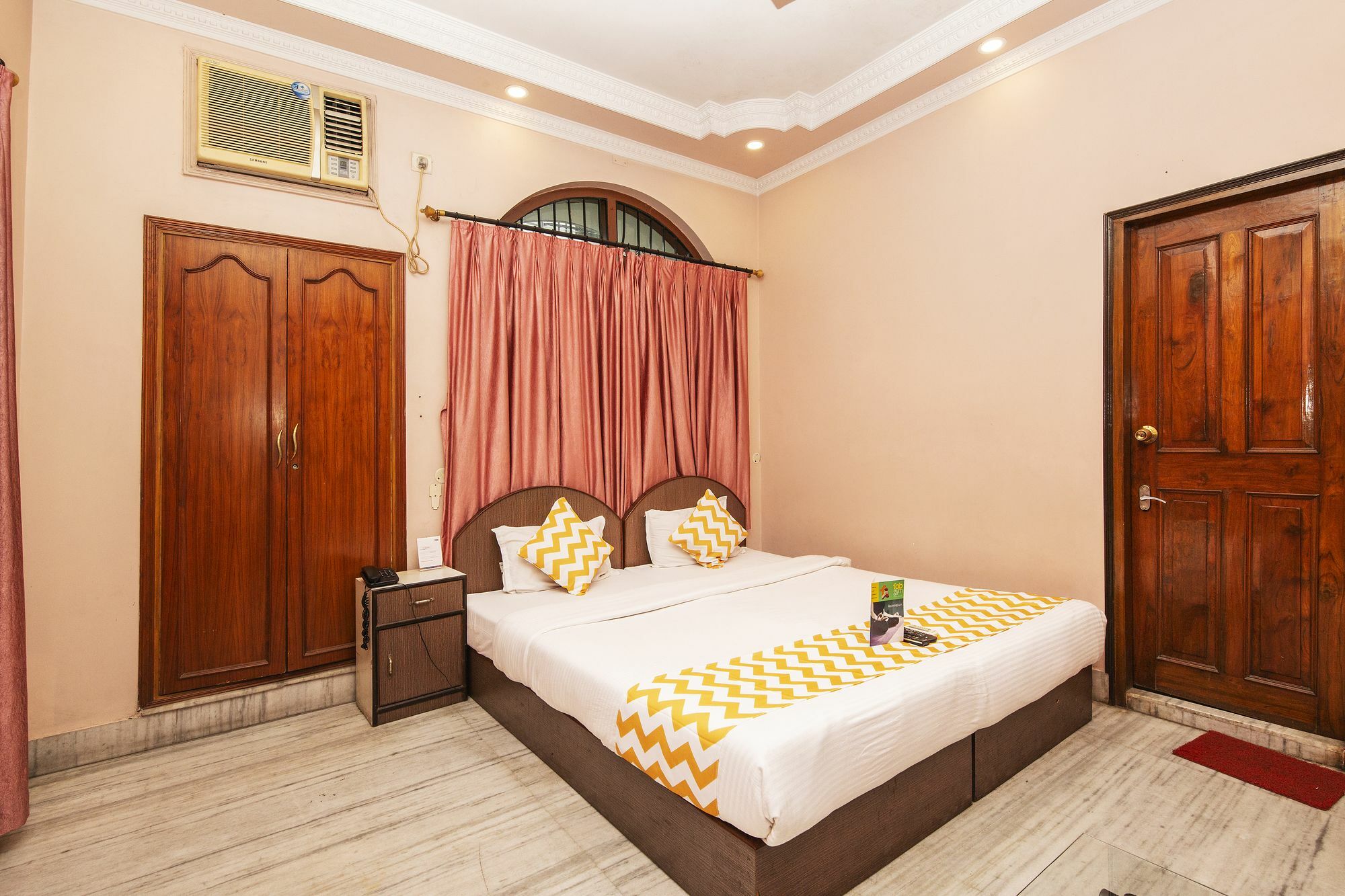 Fabhotel 21 Milestone Delhi Airport Hotel 3*