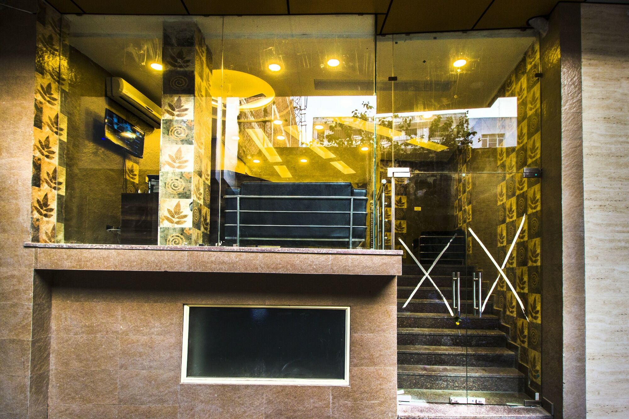 Srv Plaza Delhi Hotel 3*