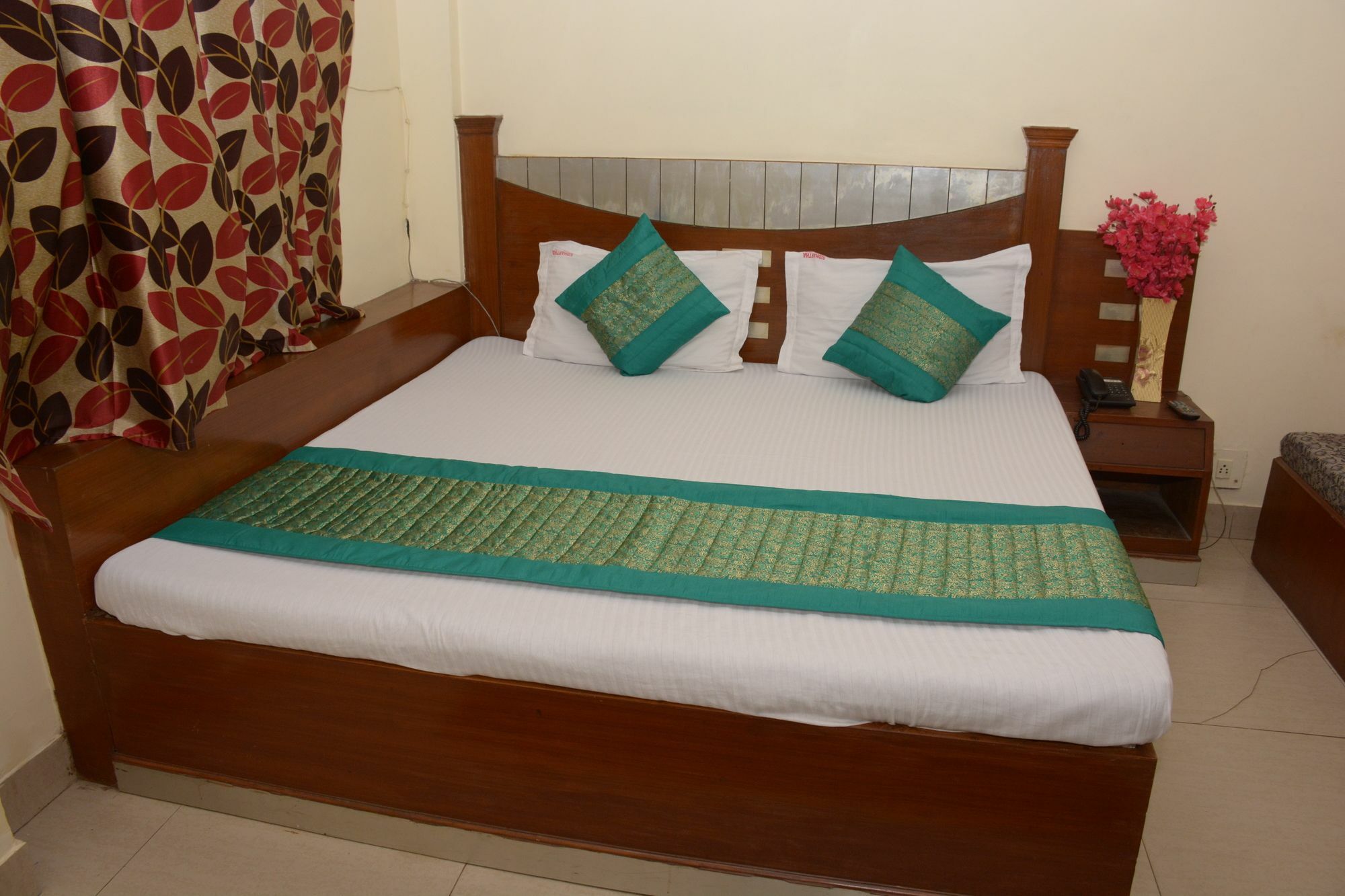 Siddhartha Tourist Guest house 3*