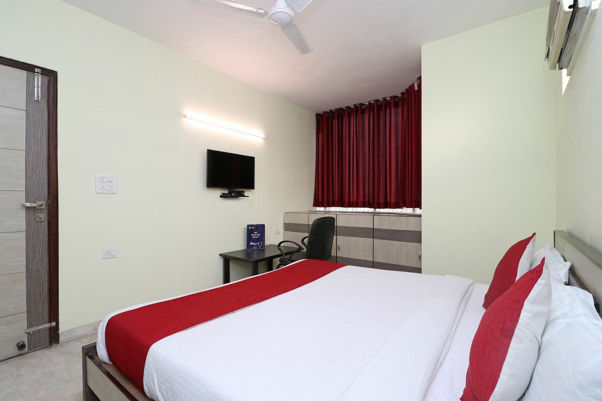 Oyo 14723 Diamond Deluxe Guest house 3*