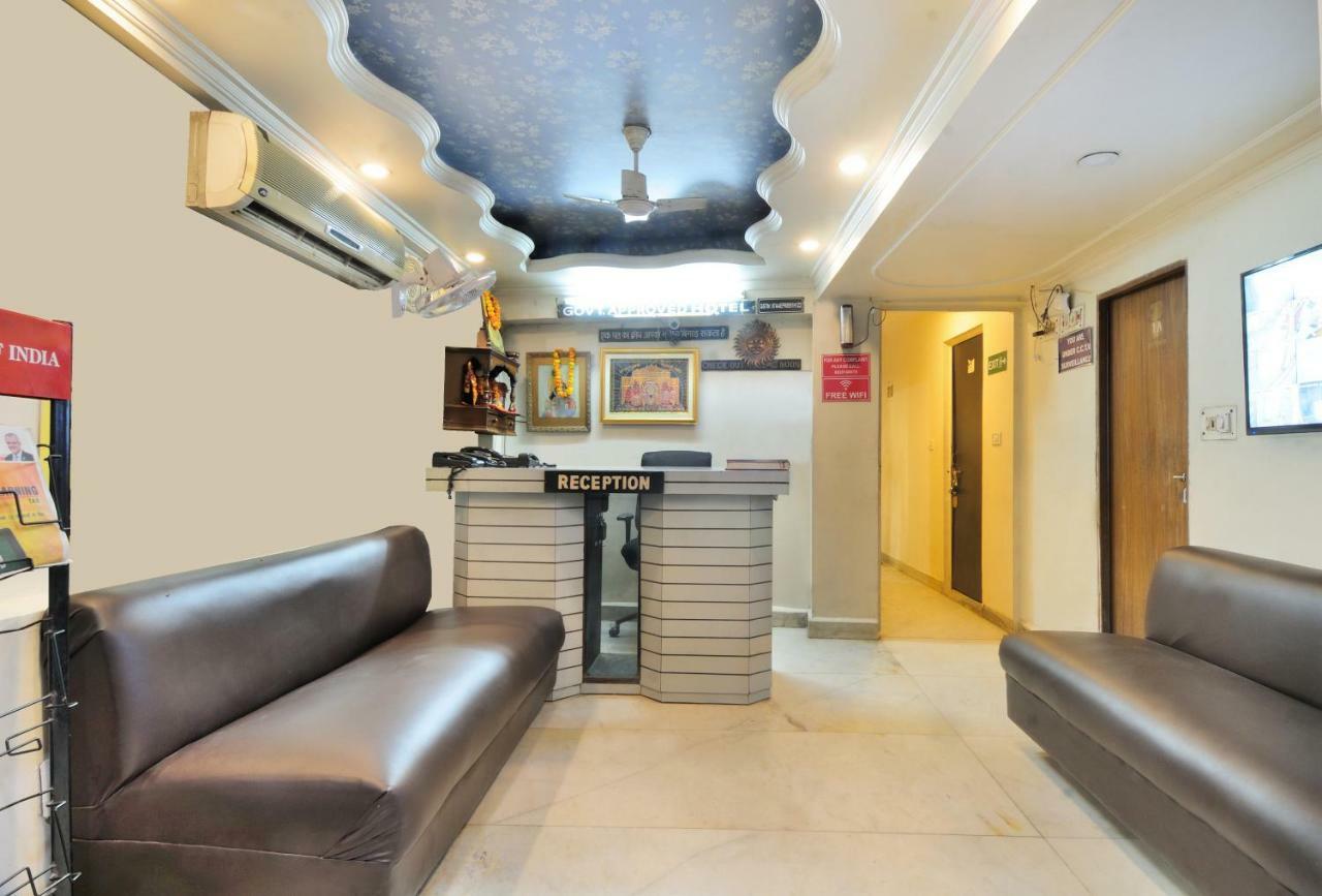 Lahorimal Deluxe Hotel 2*