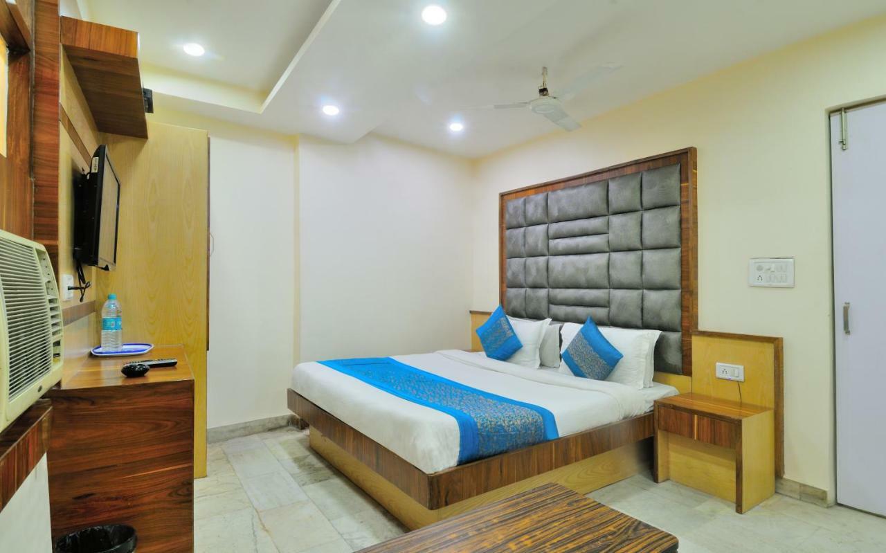 Lahorimal Deluxe 2* New Delhi