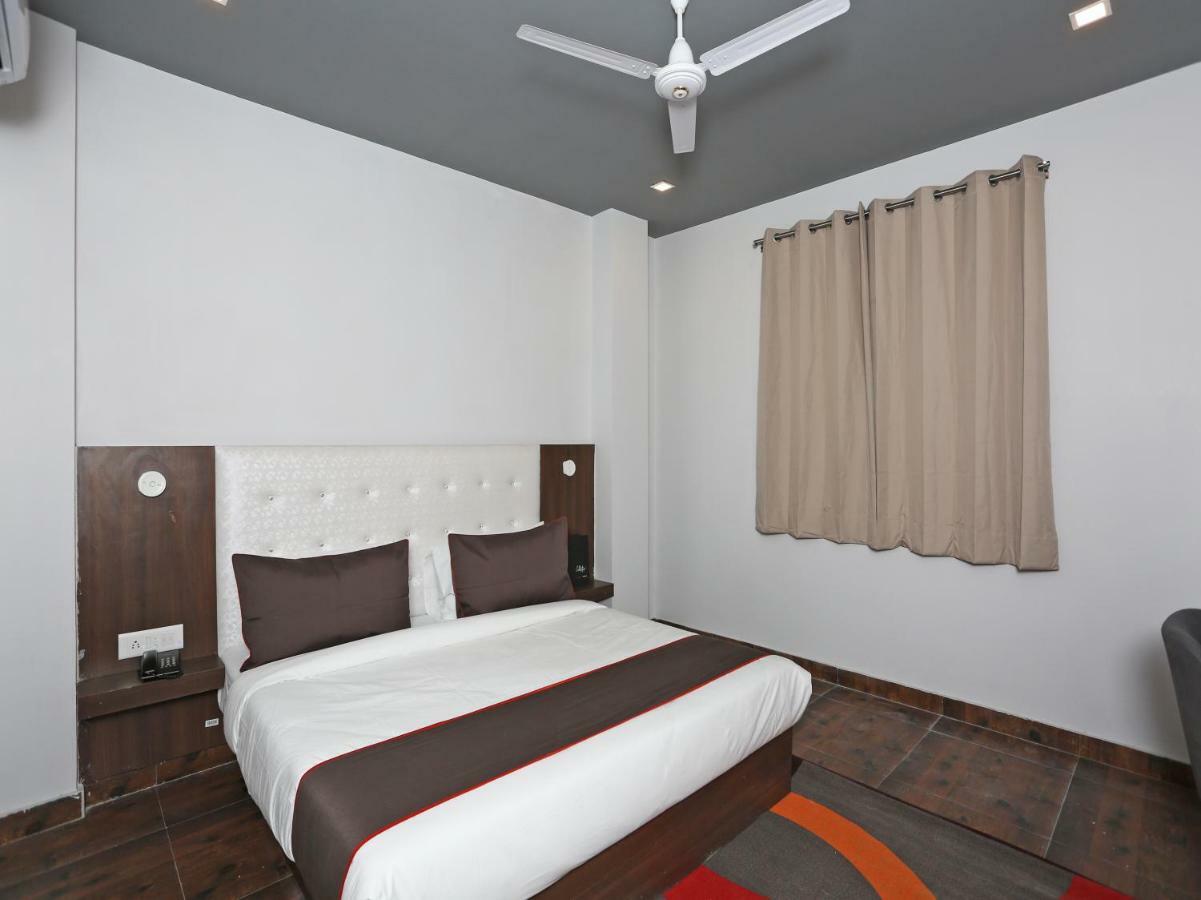 Capital Mount Hotel 3*