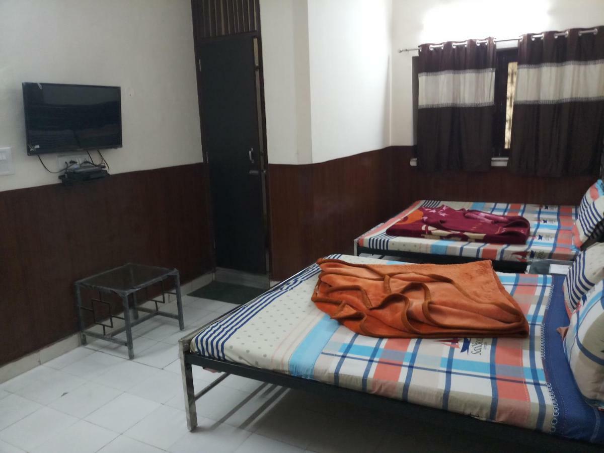 Hotel Bajrang *