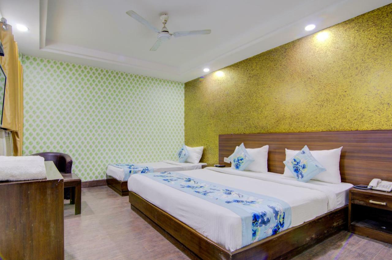 Airport Daya Capitol Hotel 4*