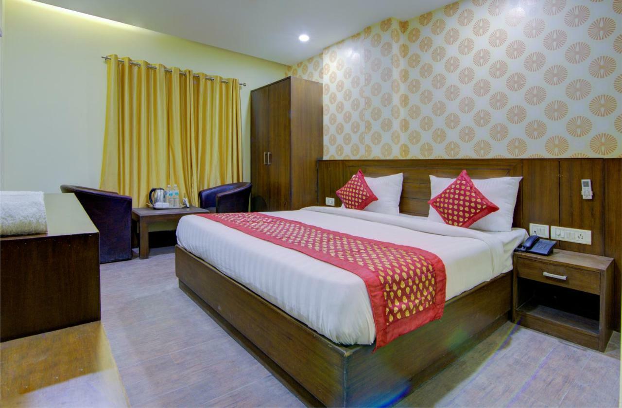Airport Daya Capitol Hotel 4*