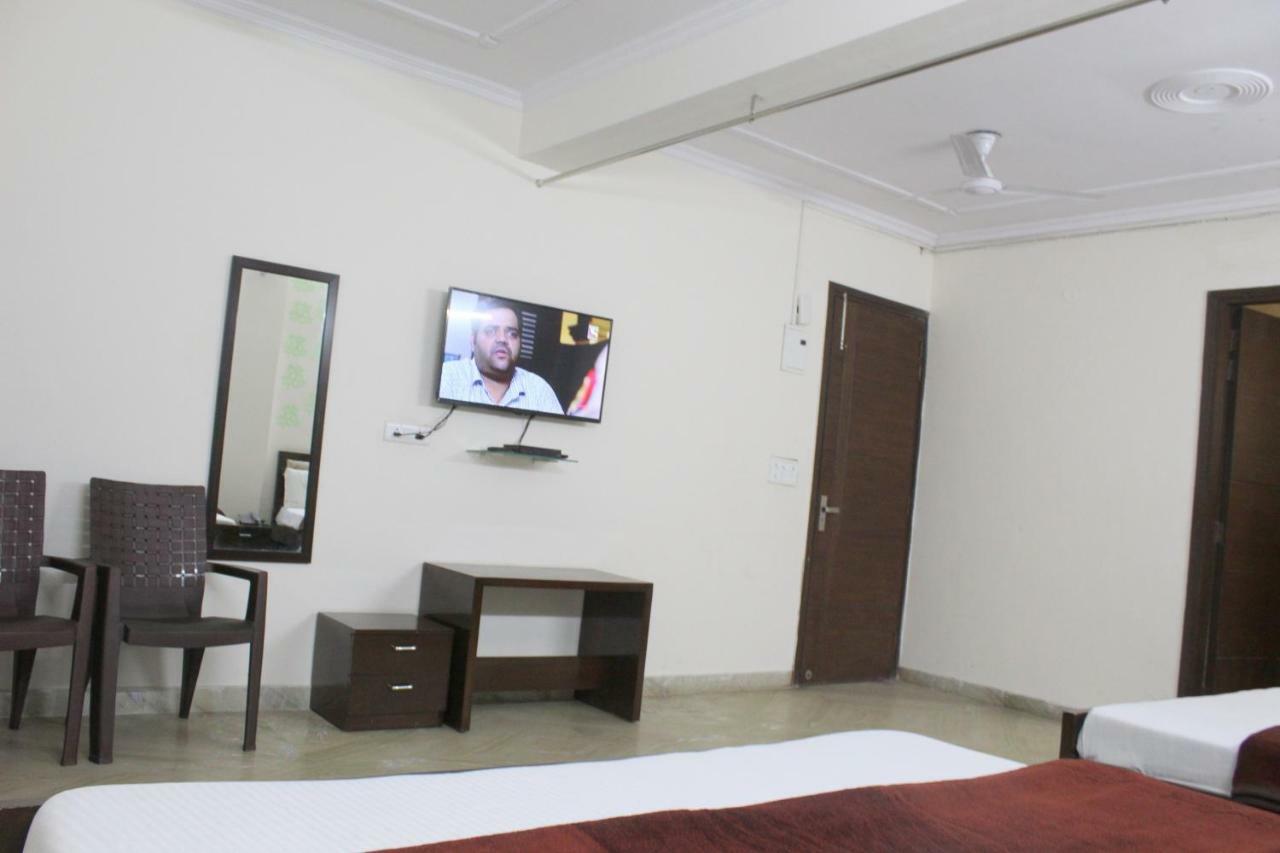 Hotel South Delhi 3*
