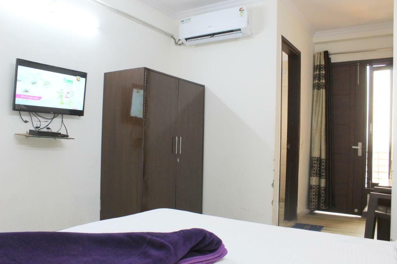 South Delhi Hotel