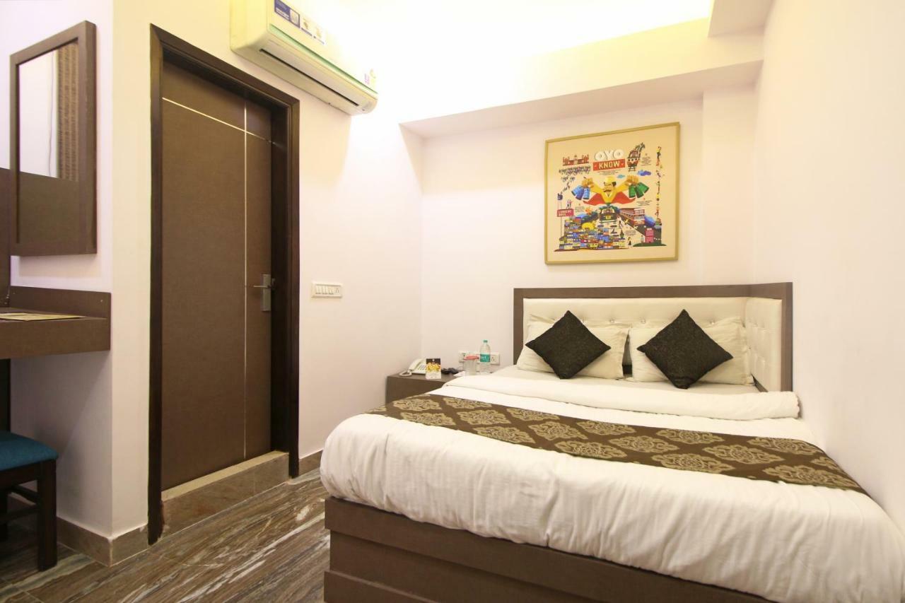Hotel Oyo 393 Rk Grand 3*
