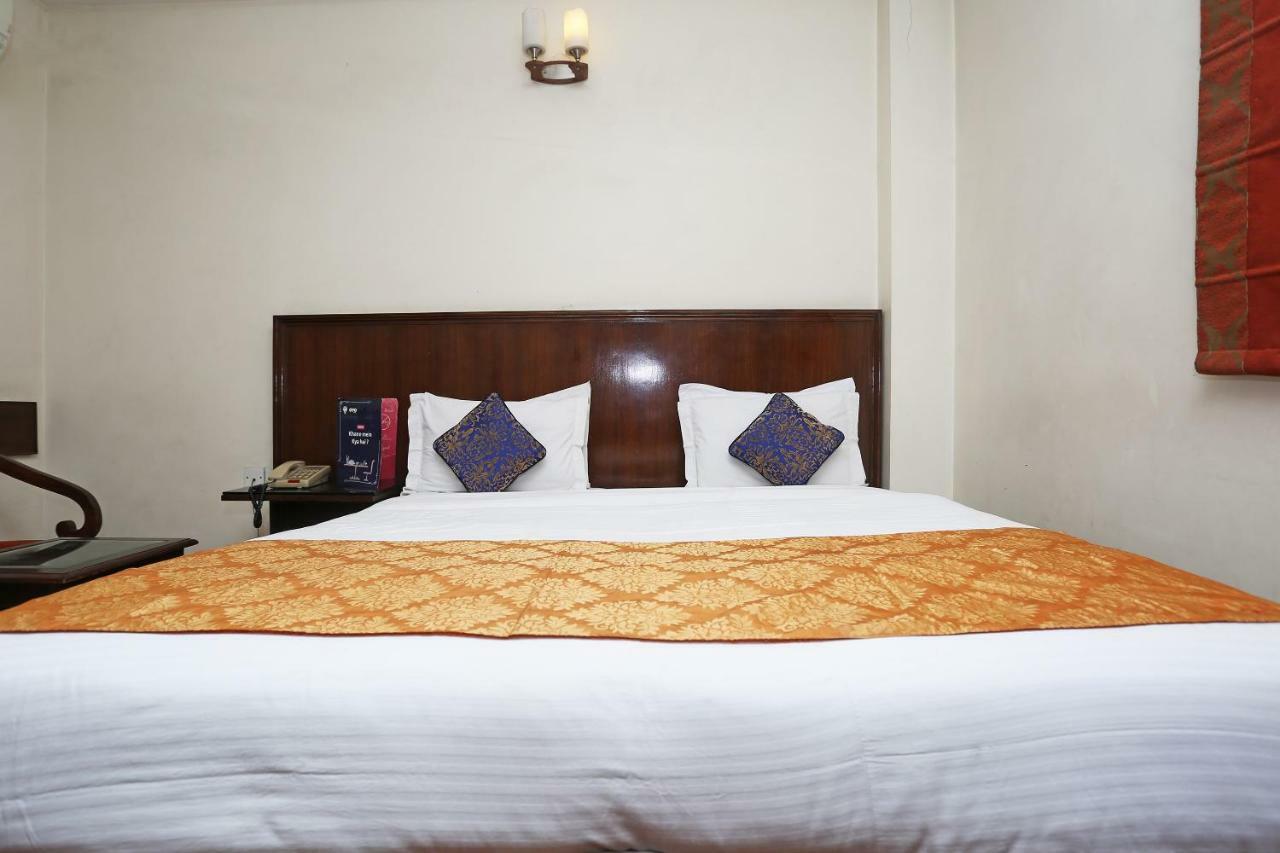 Hotel Clark Heights New Delhi